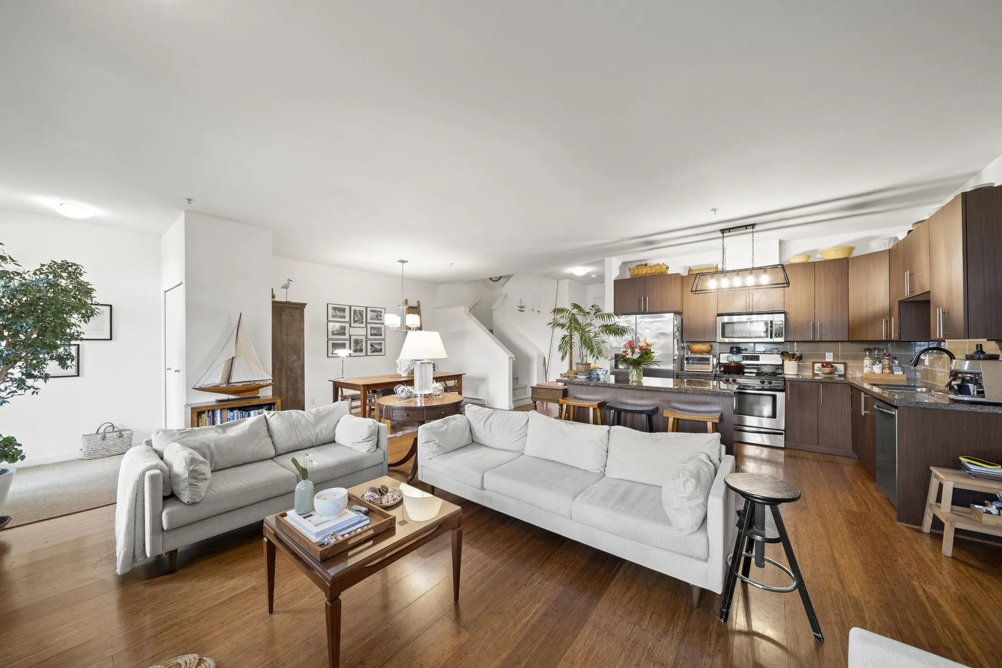 6233 London Road #7