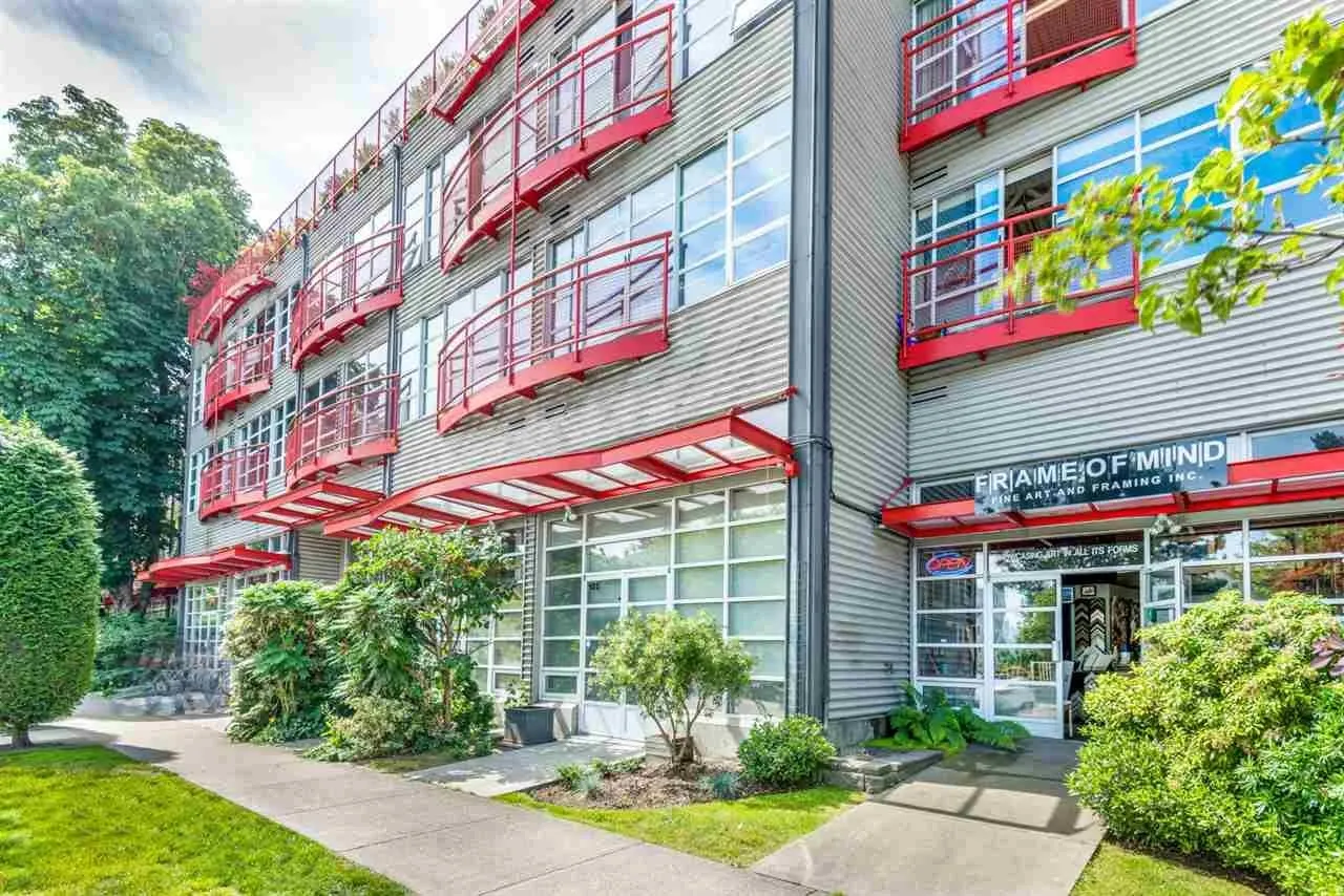 350 E 2nd Avenue #305