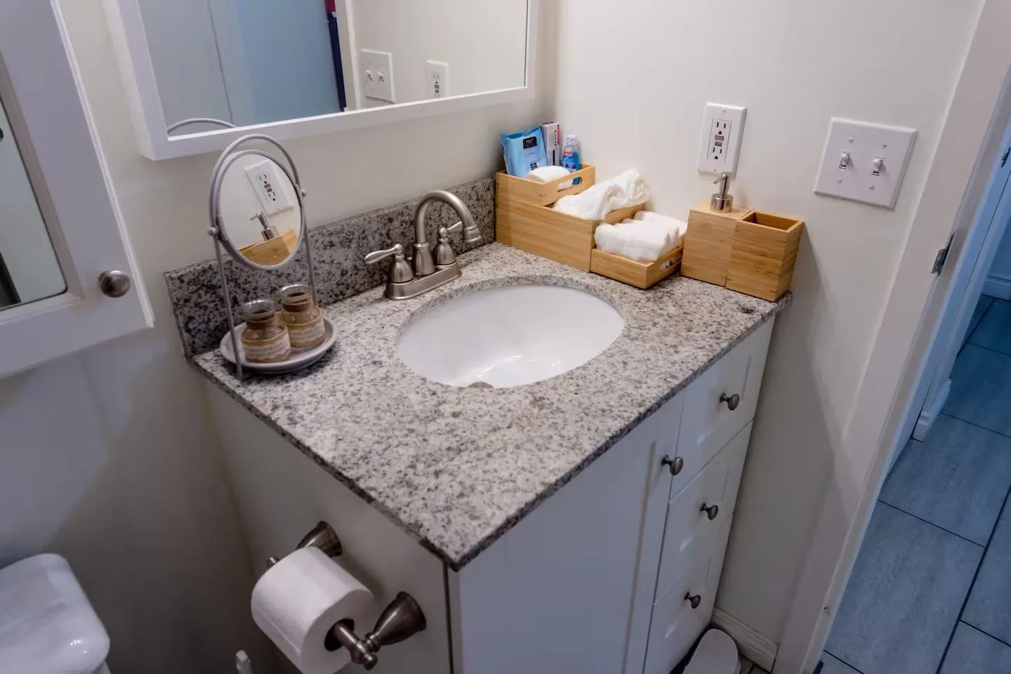 350 E 2nd Avenue #305
