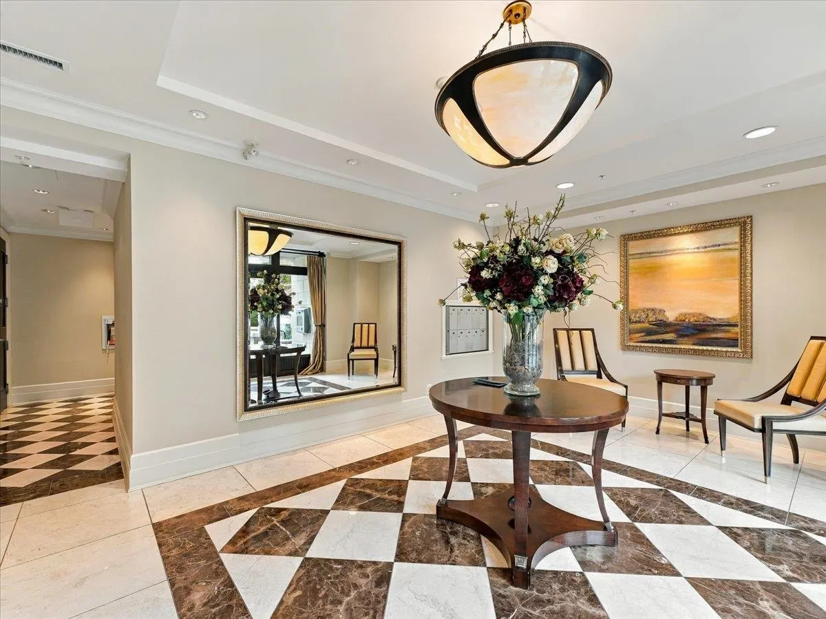 526 Waters Edge Crescent #PH