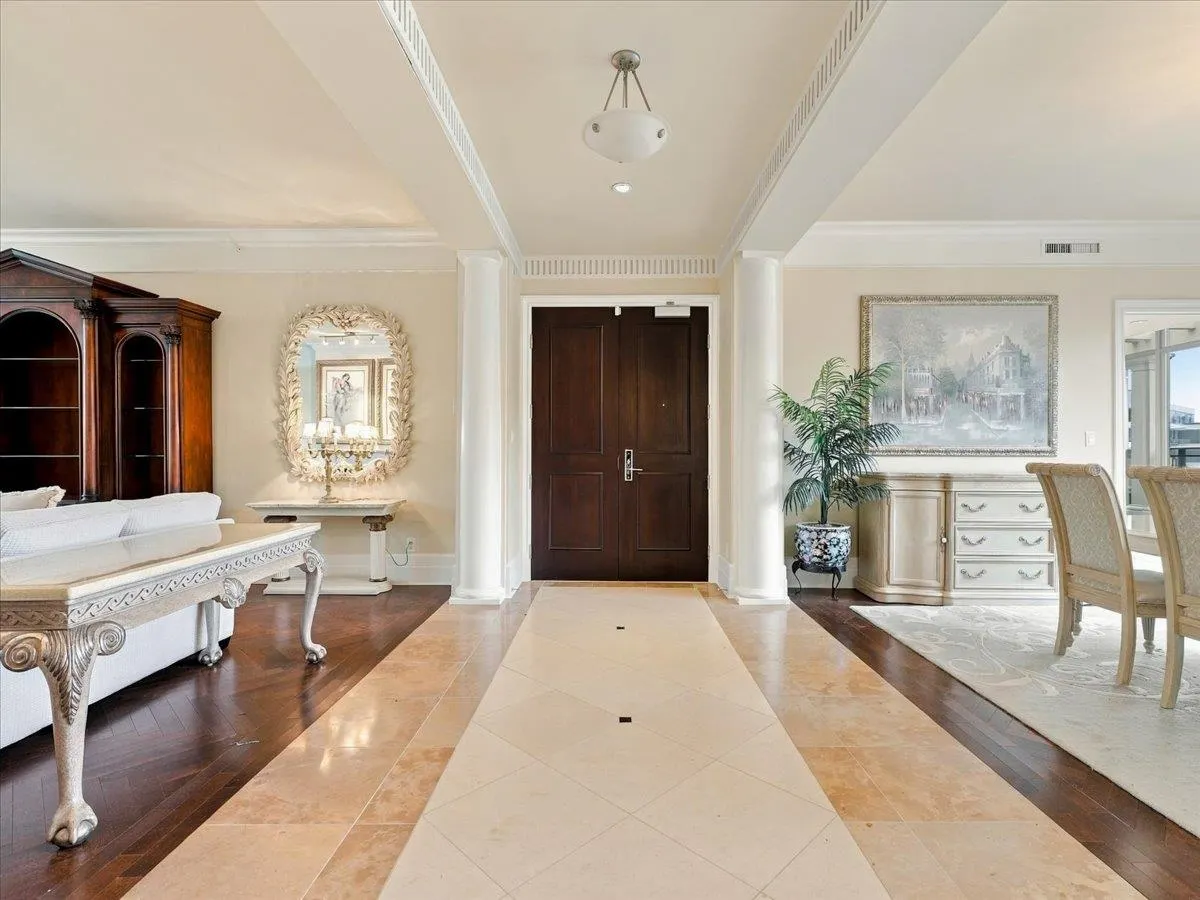 526 Waters Edge Crescent #PH