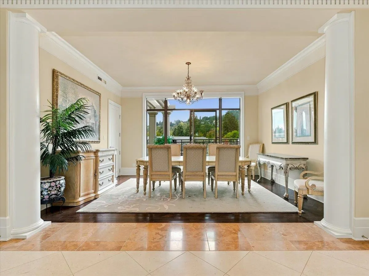 526 Waters Edge Crescent #PH