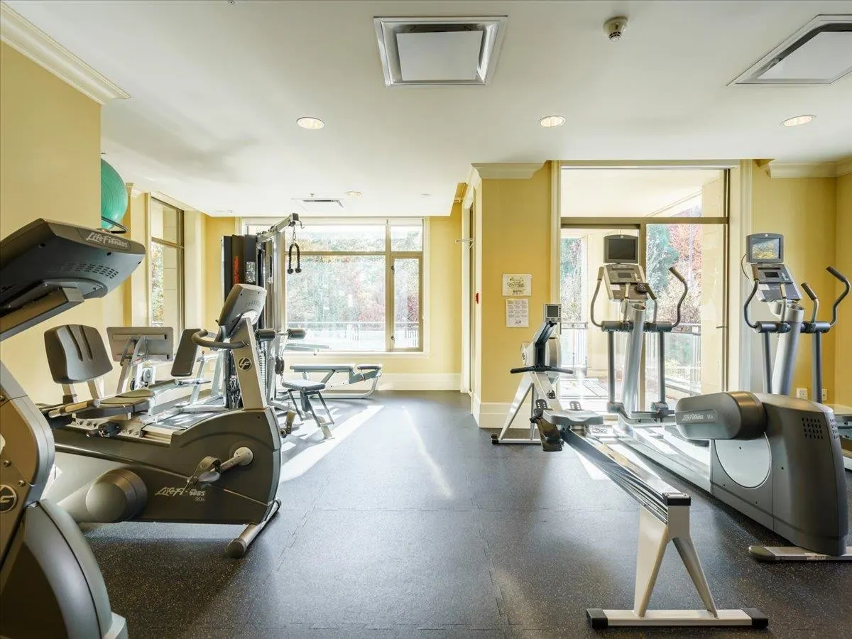526 Waters Edge Crescent #PH