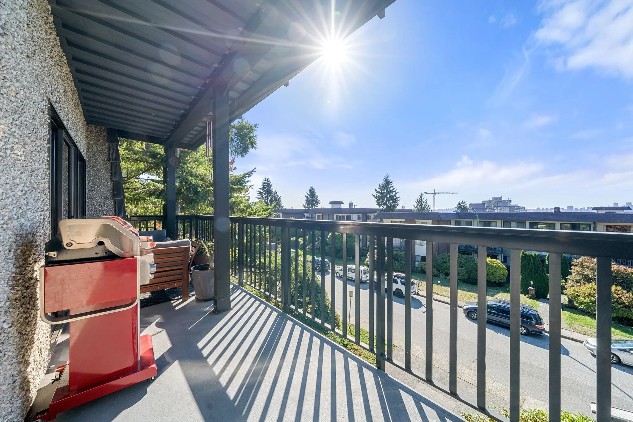 150 E 5th Street #204