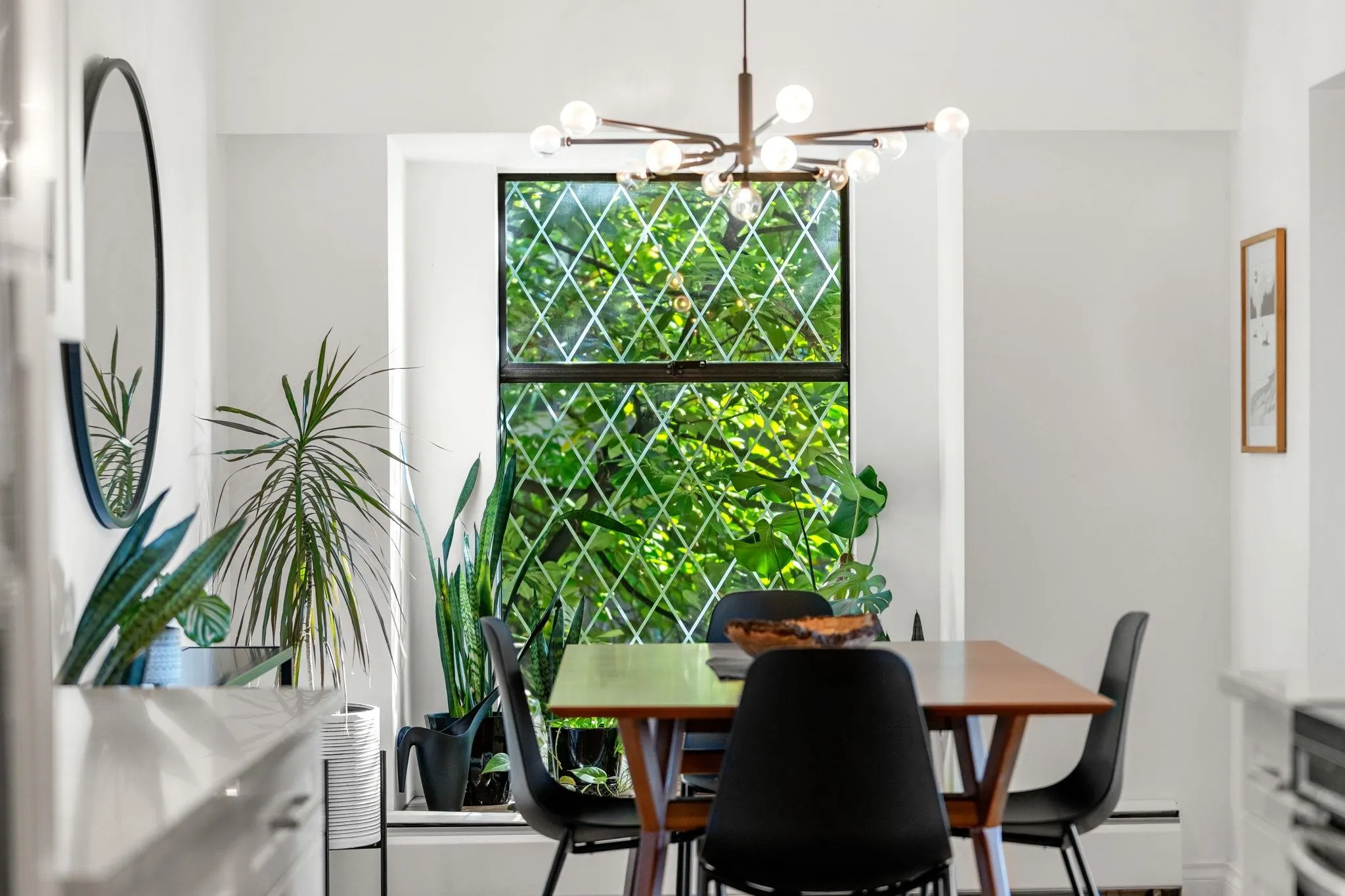 150 E 5th Street #204