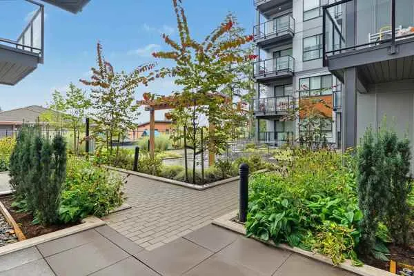13458 95 Avenue #602