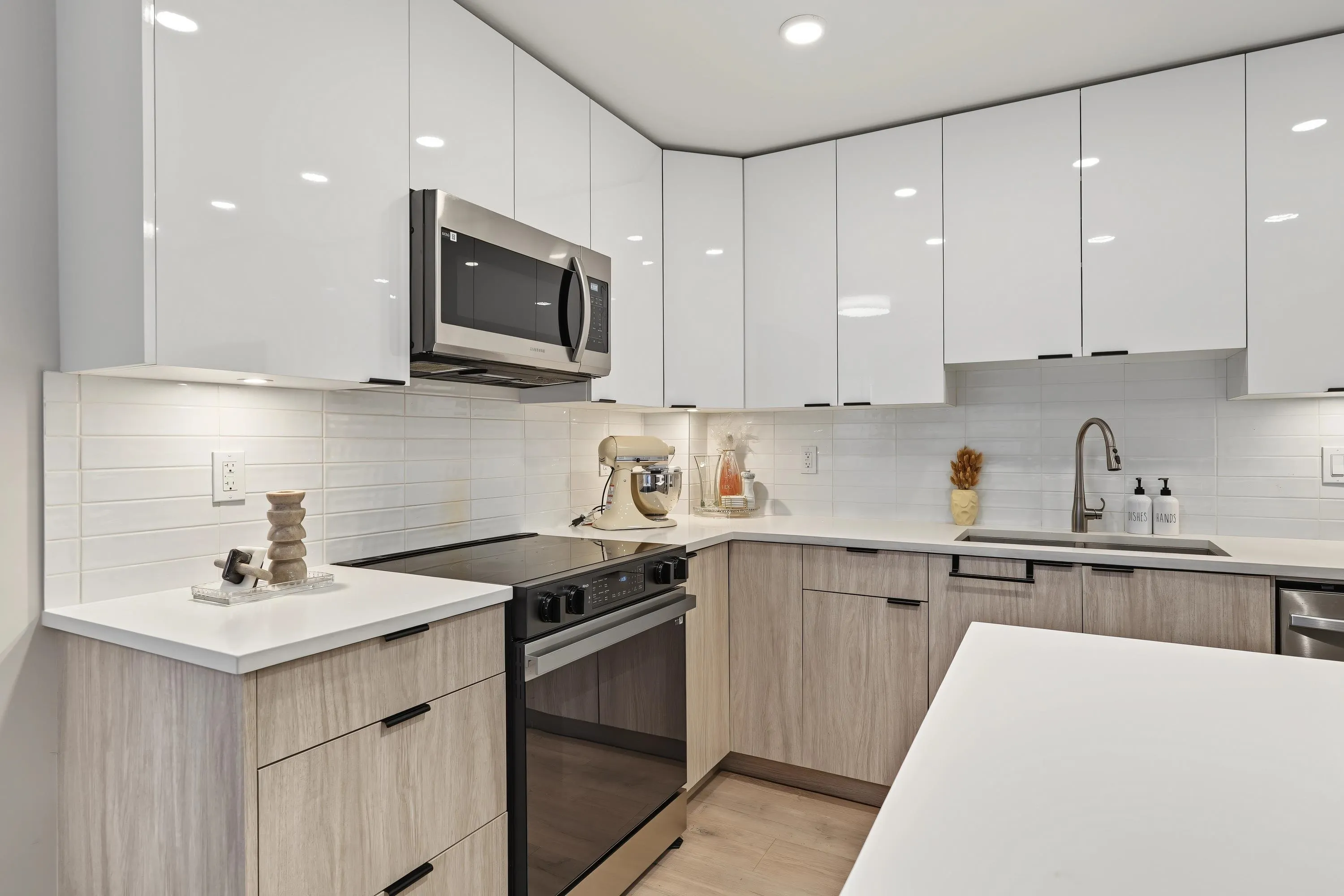 13458 95 Avenue #602