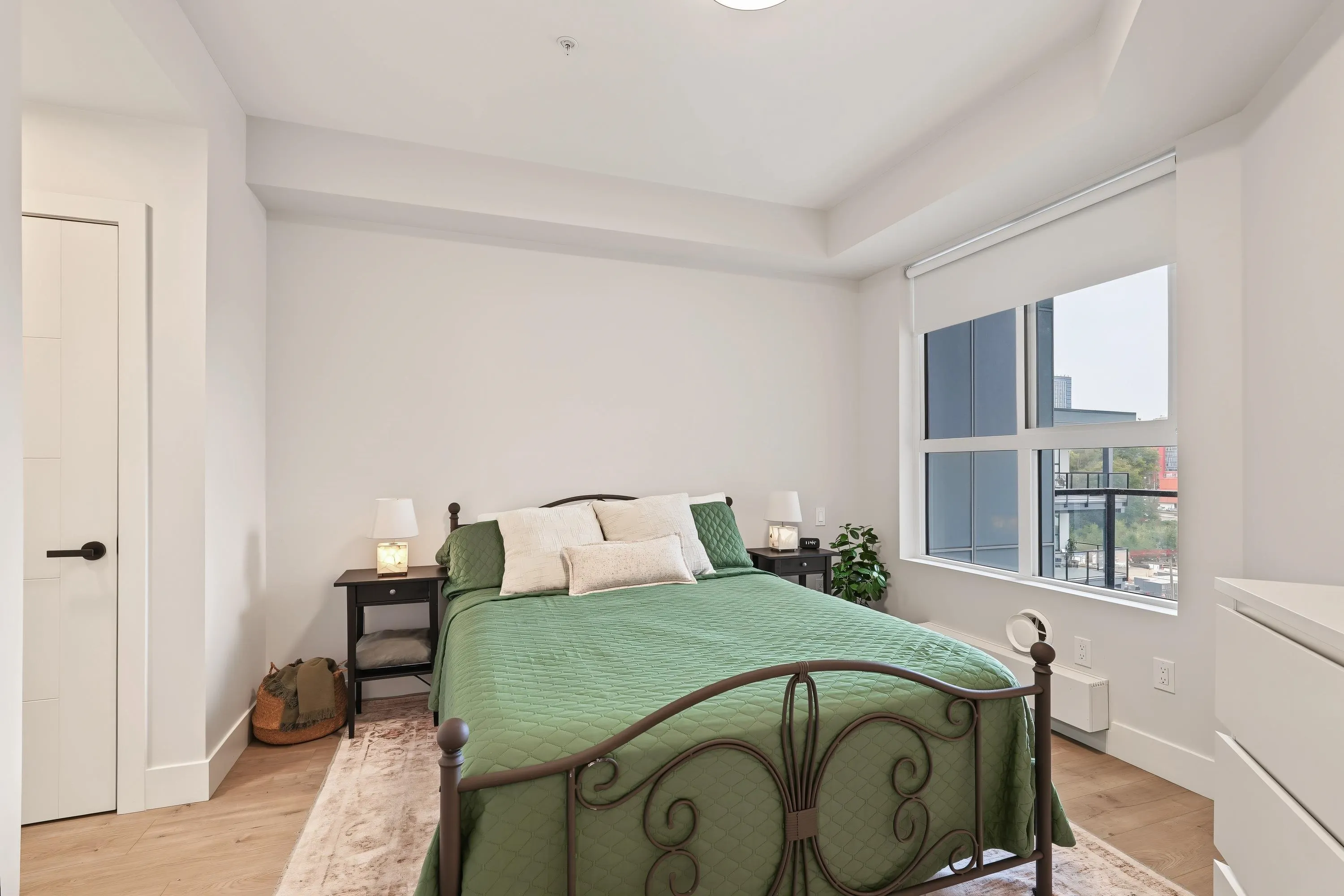 13458 95 Avenue #602
