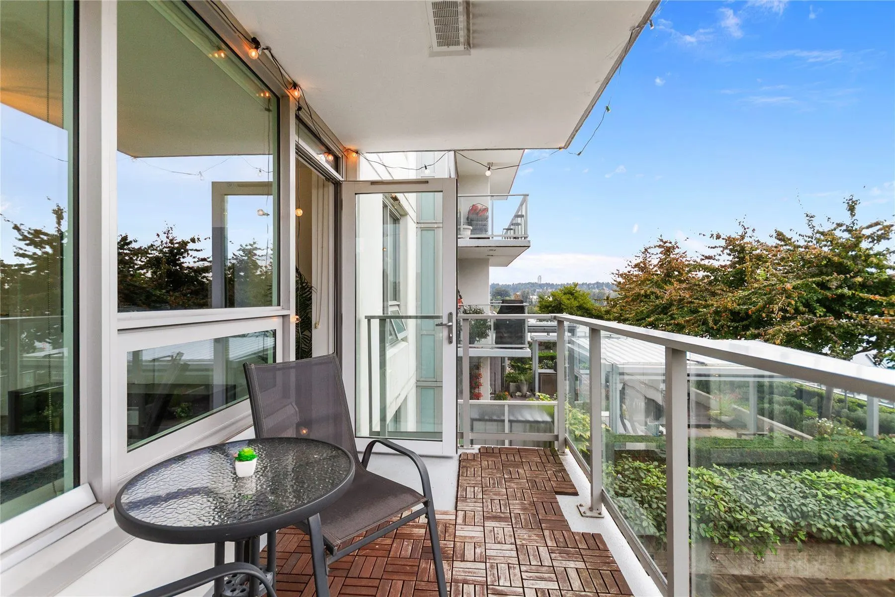 988 Quayside Drive #702