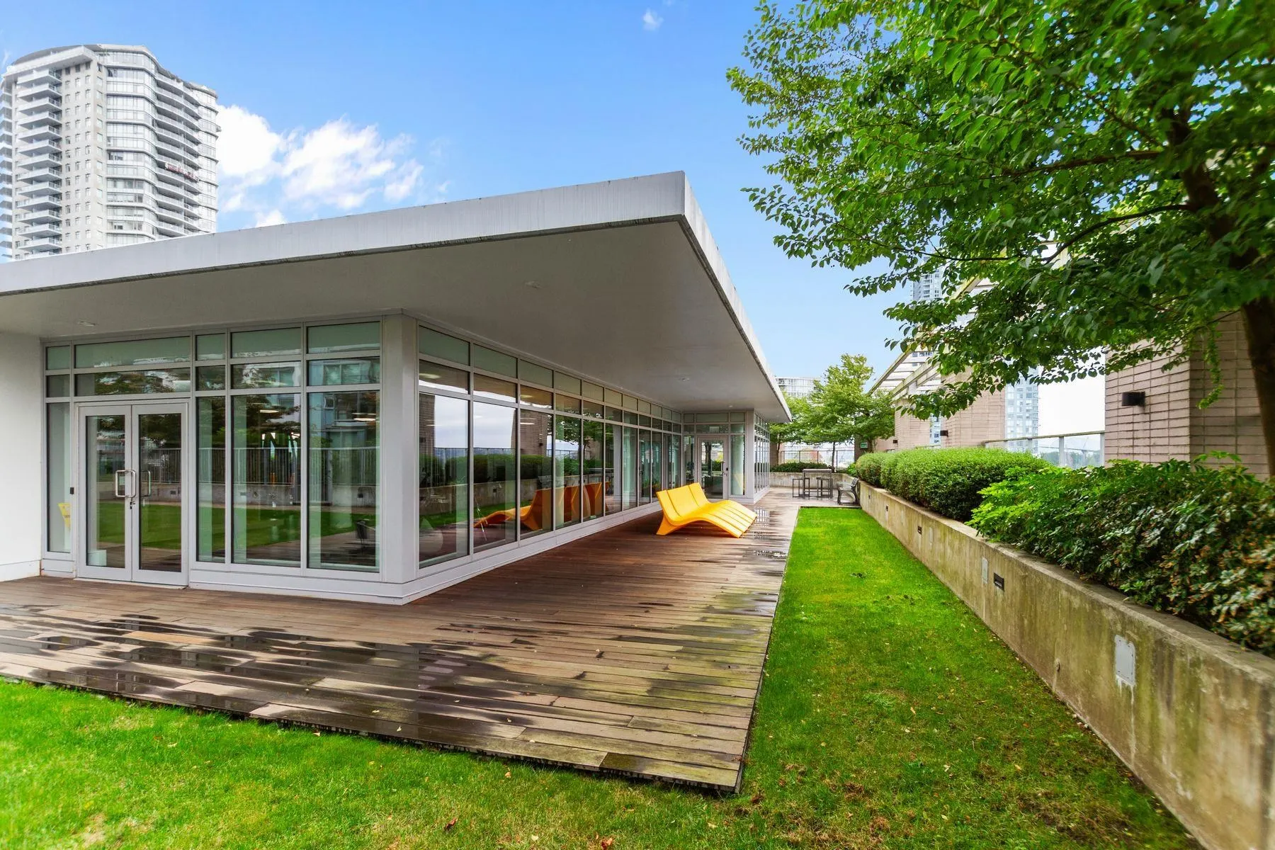 988 Quayside Drive #702