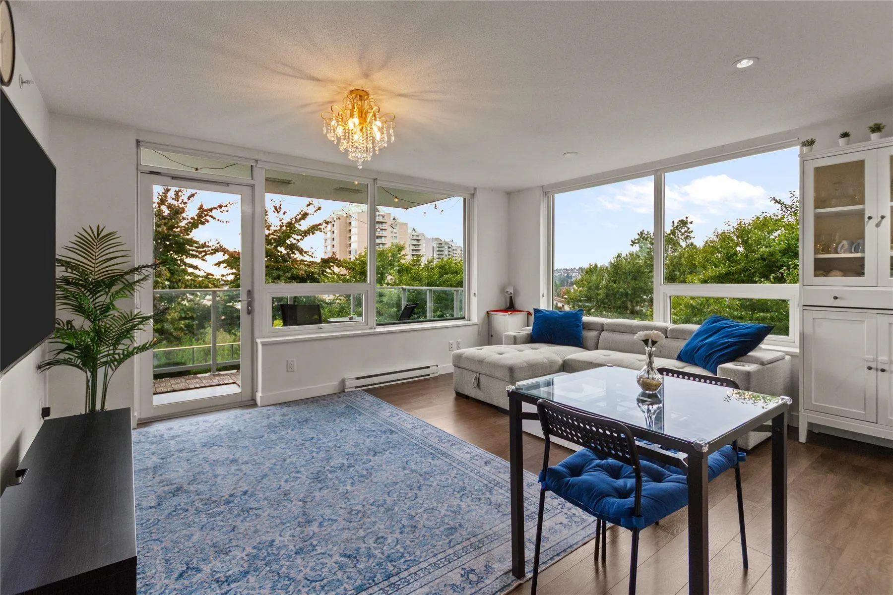 988 Quayside Drive #702