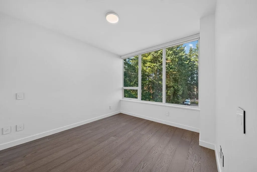 15165 Thrift Avenue #303