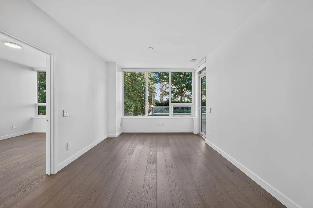 15165 Thrift Avenue #303