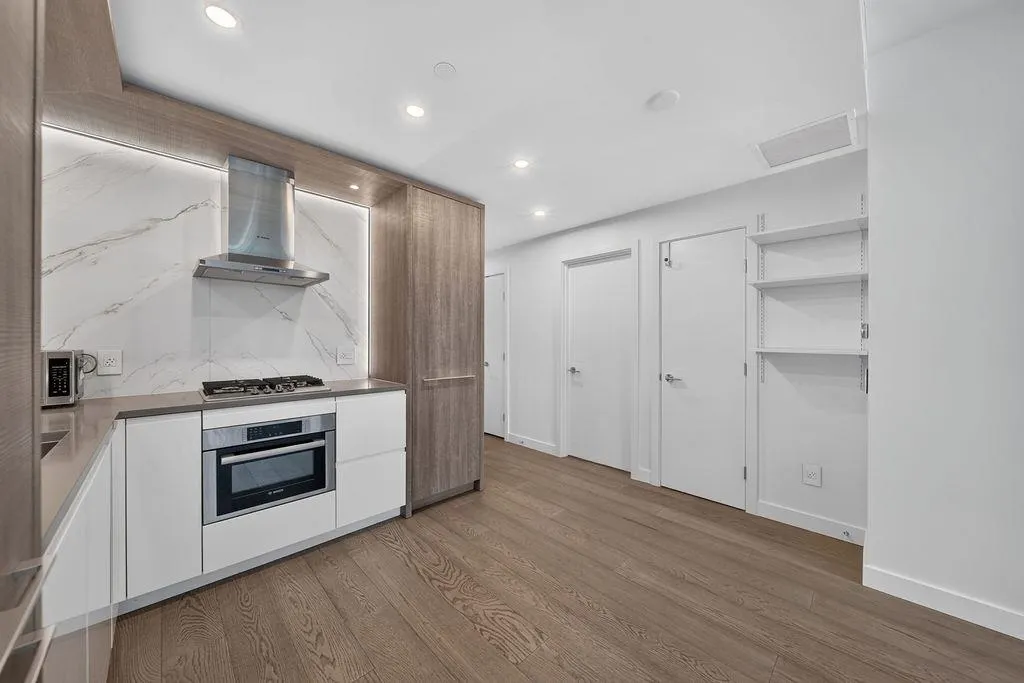 15165 Thrift Avenue #303
