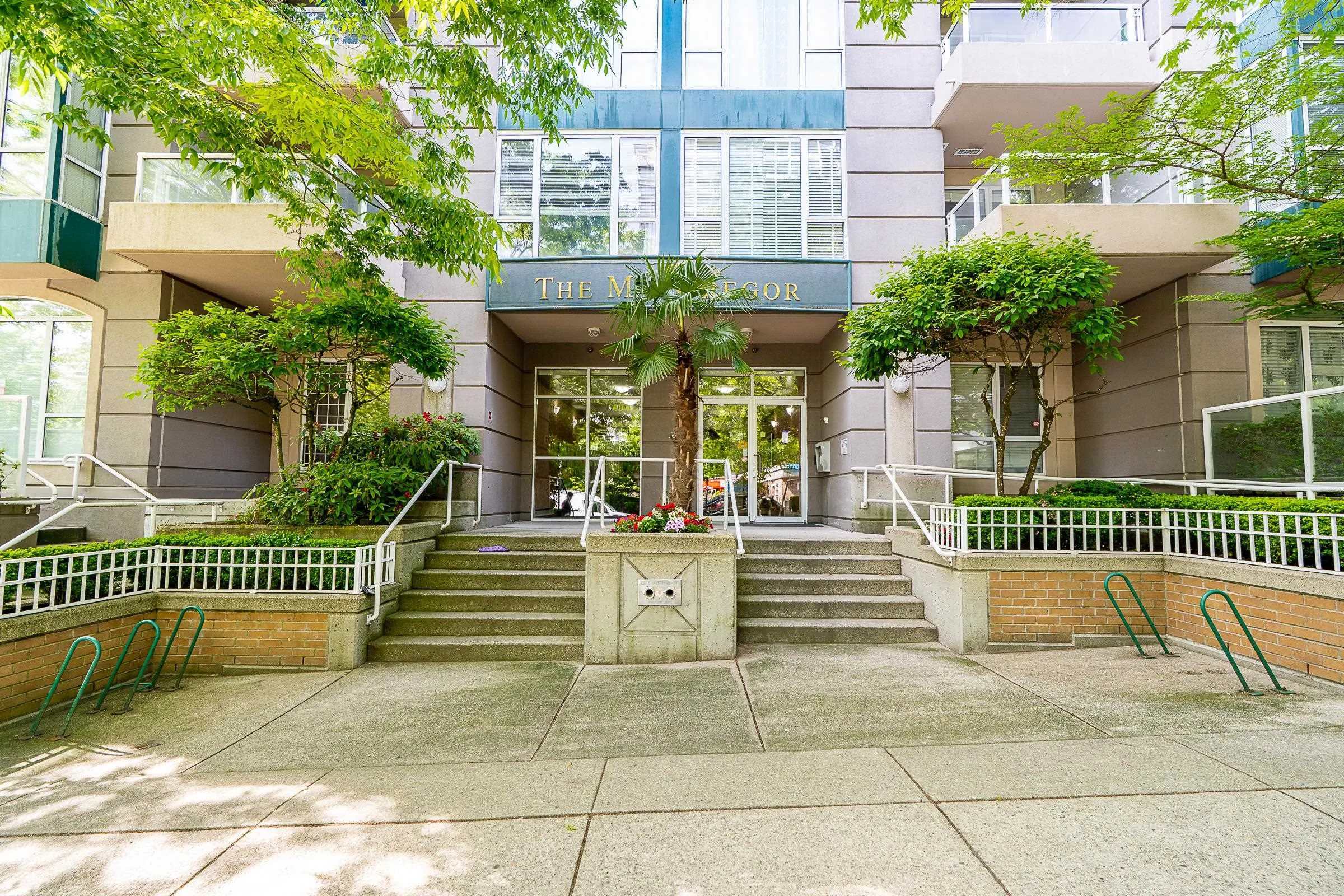 5189 Gaston Street #504