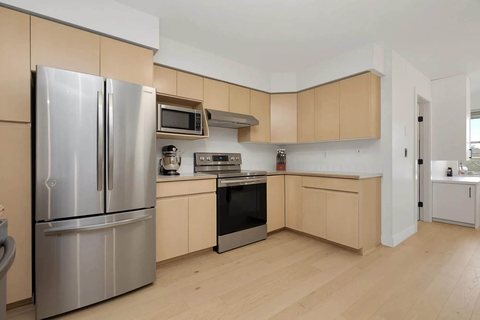 19160 119 Avenue #7