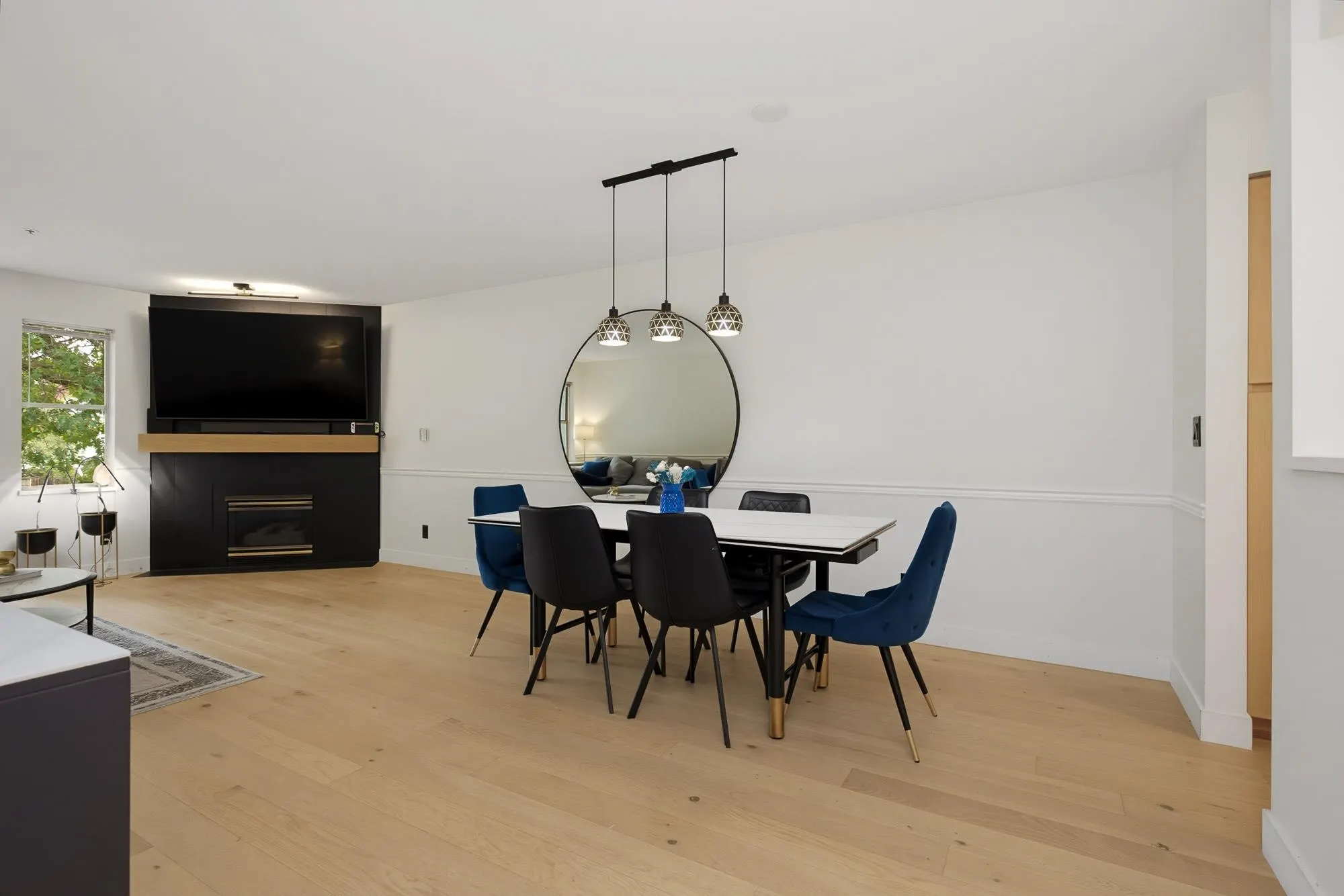 19160 119 Avenue #7