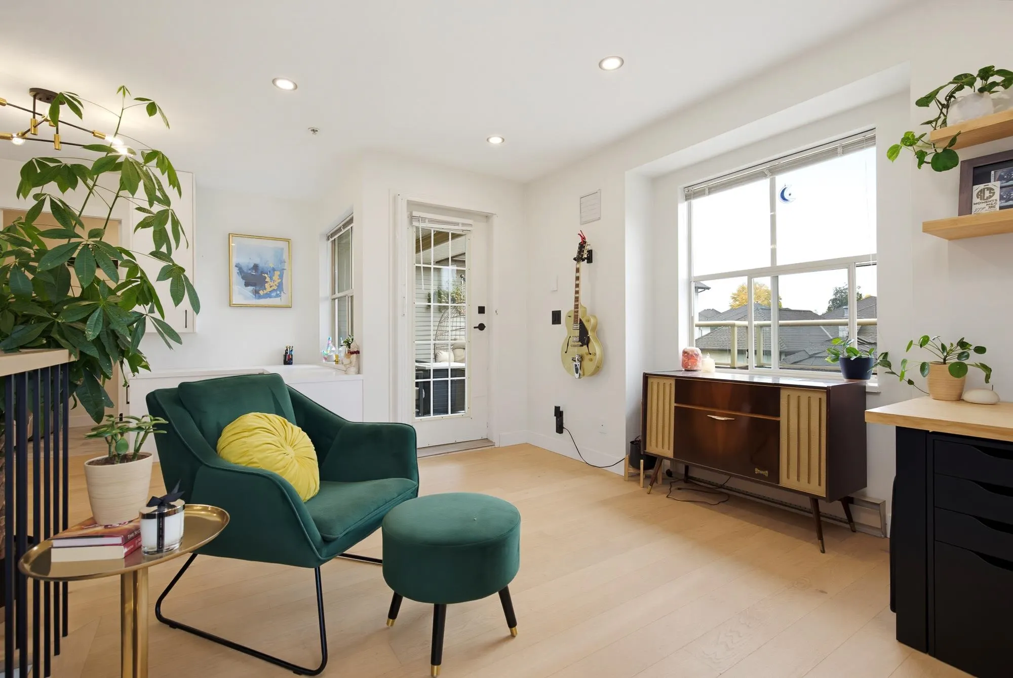 19160 119 Avenue #7
