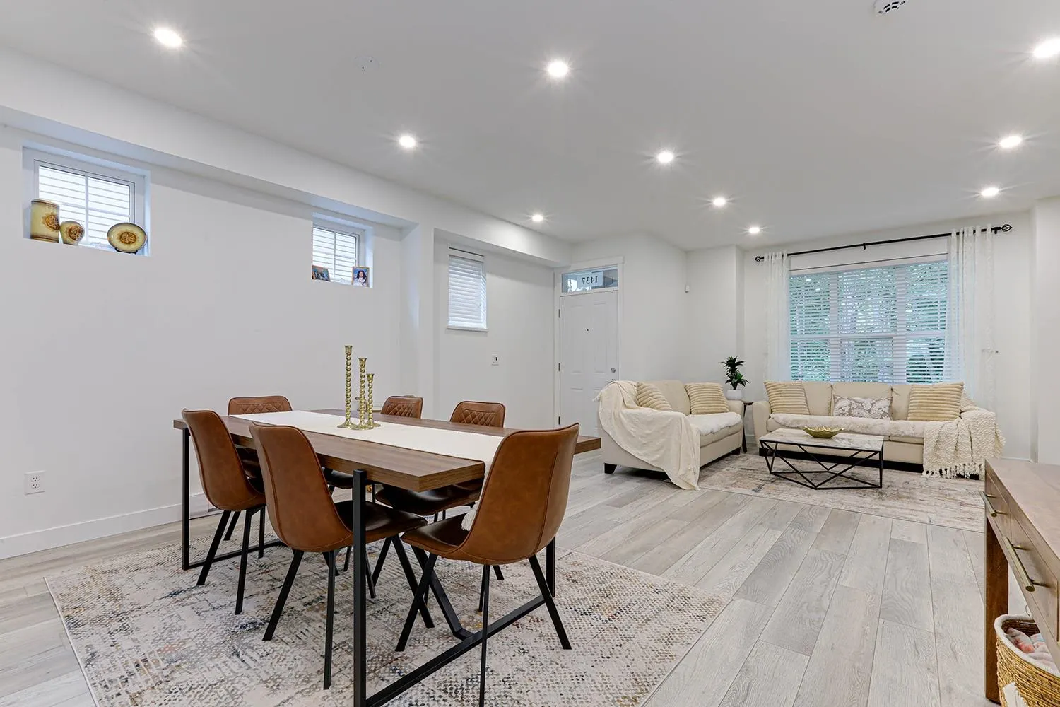 1437 Collins Road