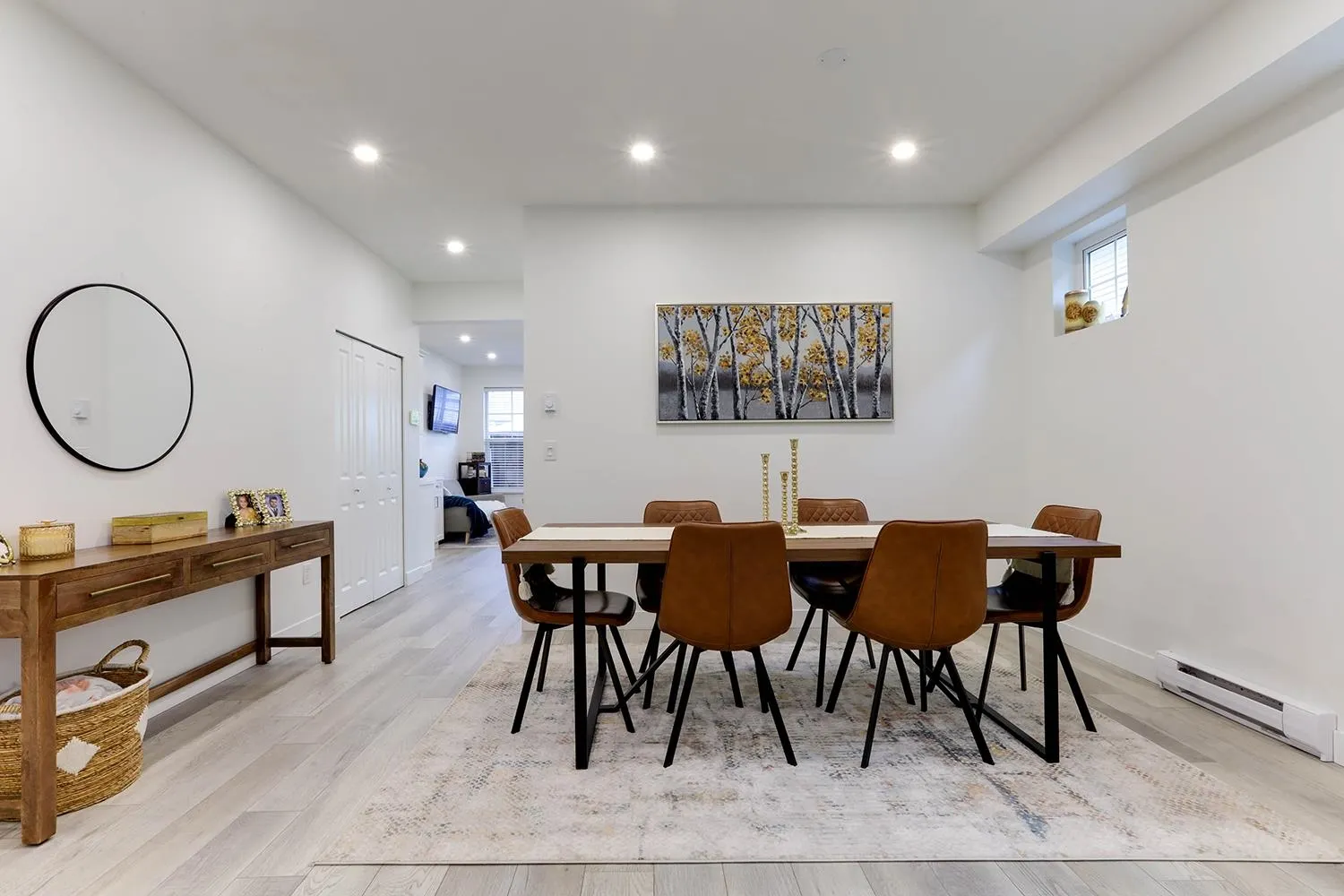 1437 Collins Road