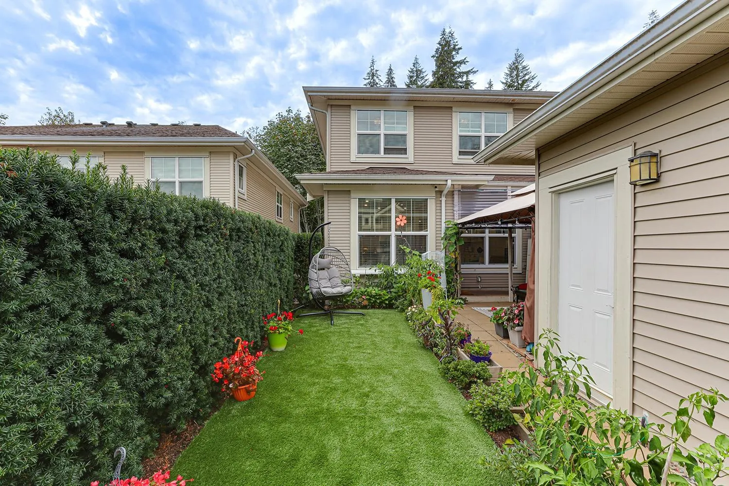 1437 Collins Road
