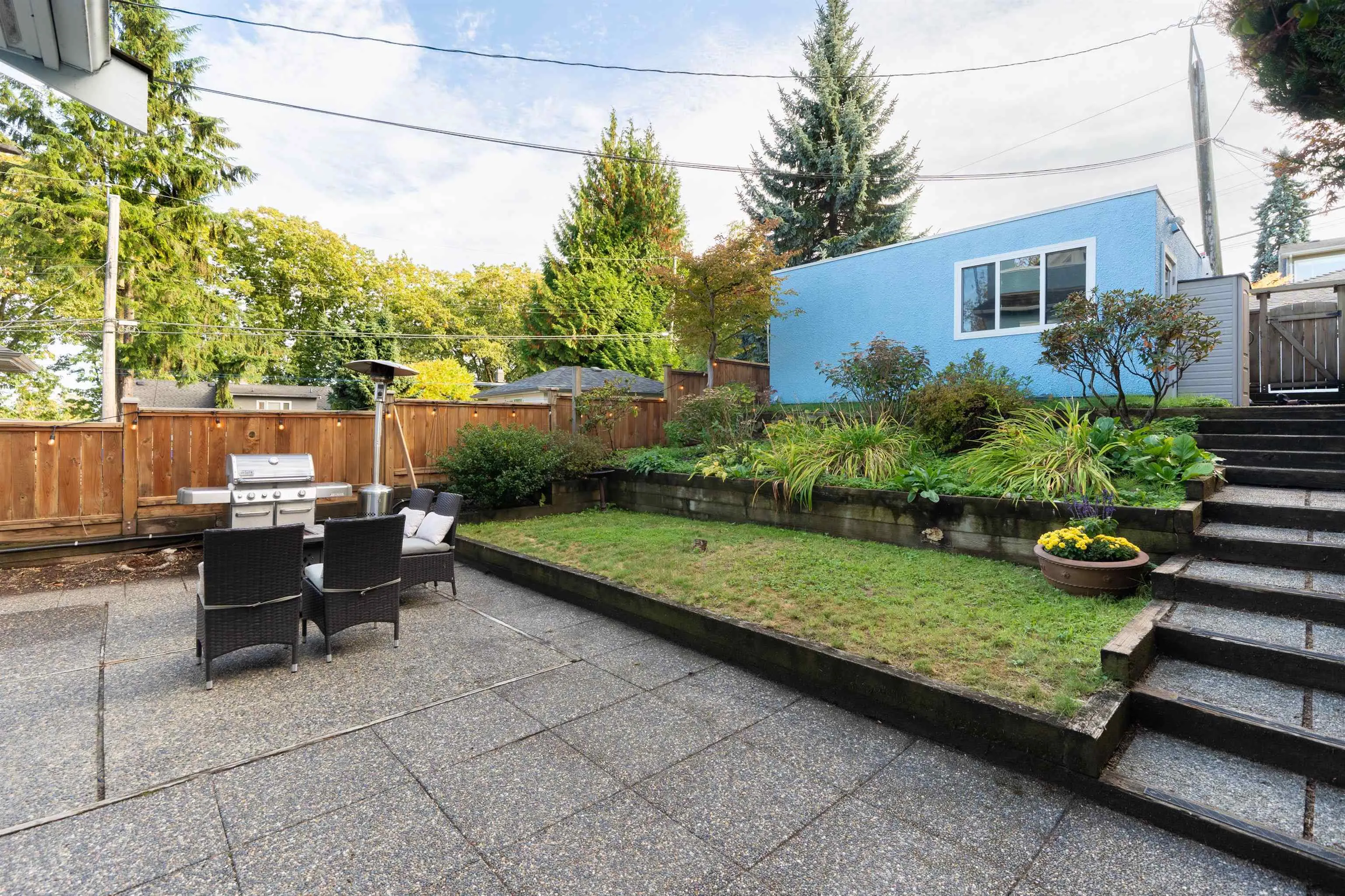 3328 W 30th Avenue