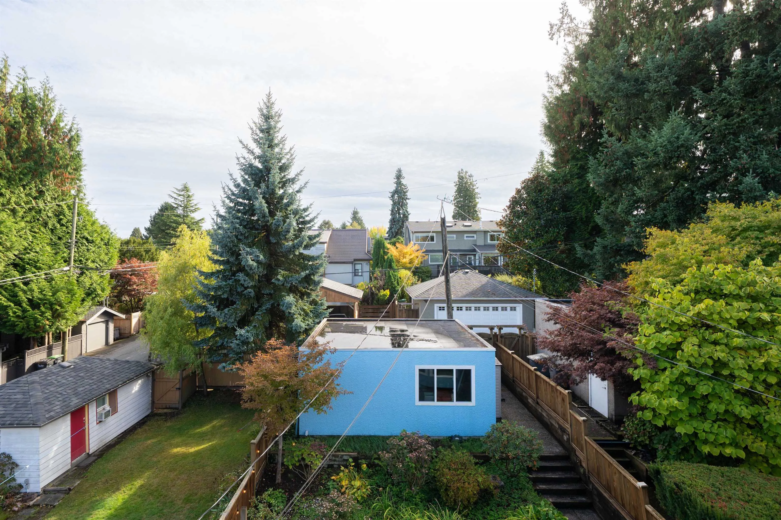 3328 W 30th Avenue