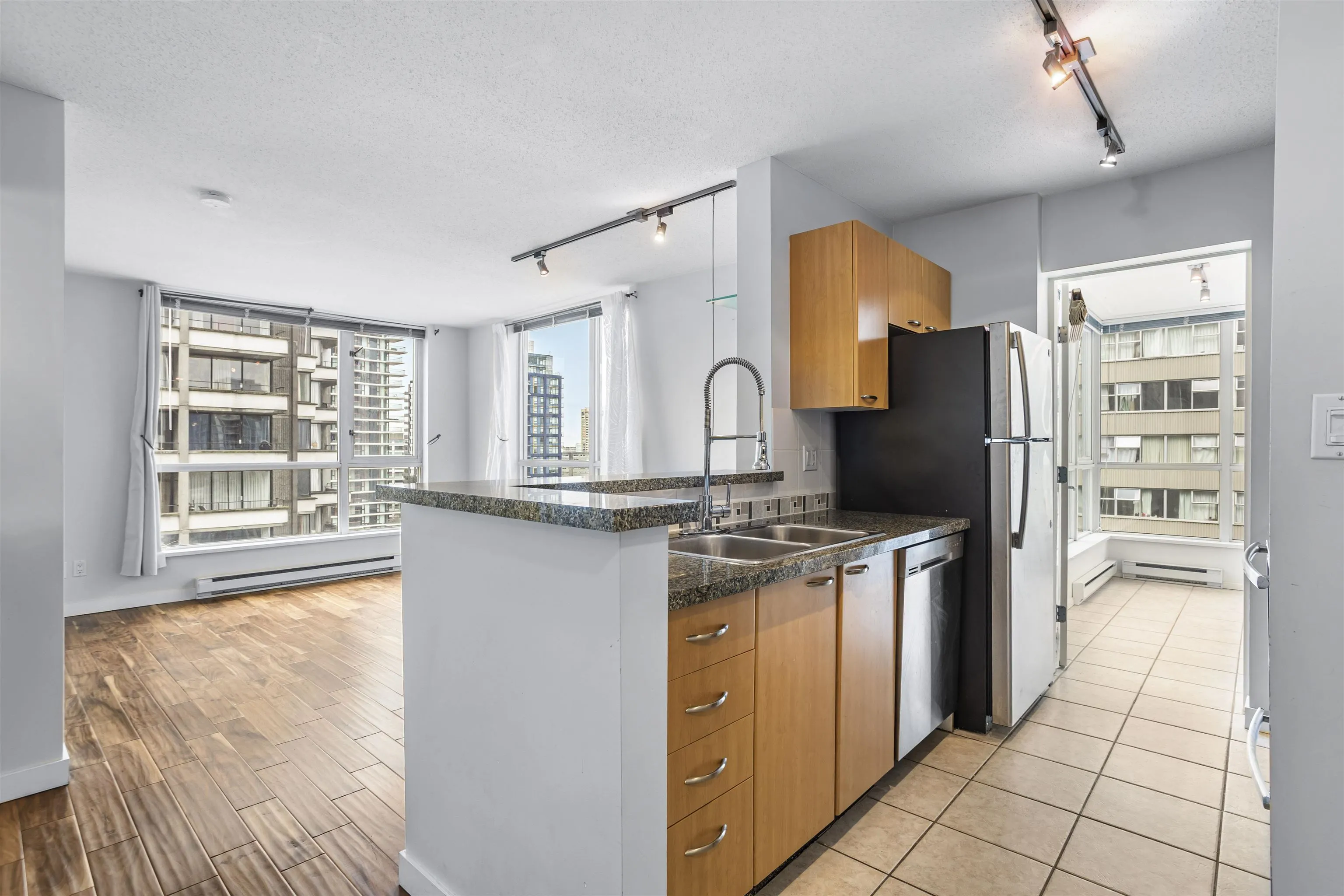 1420 W Georgia Street #1506