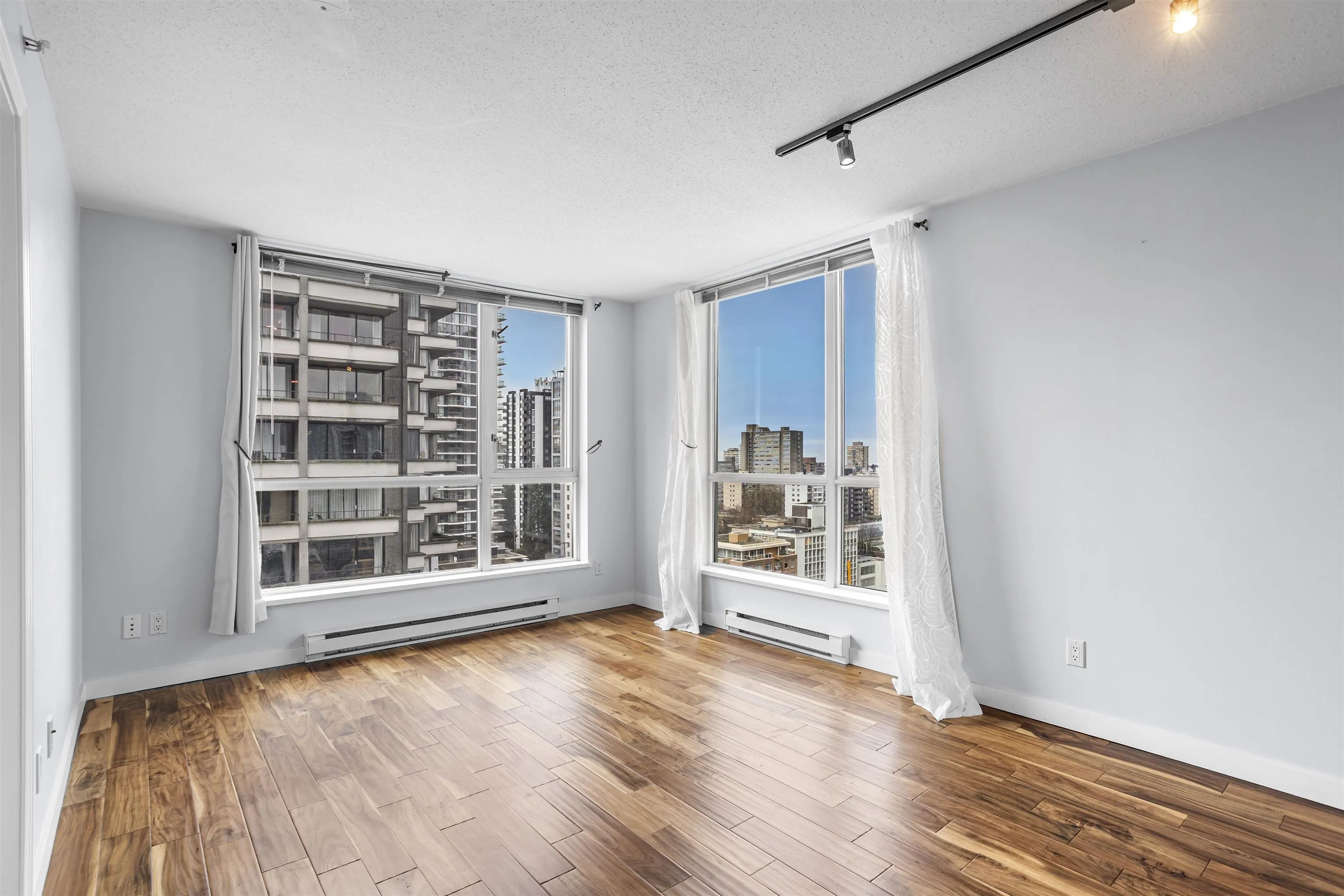 1420 W Georgia Street #1506