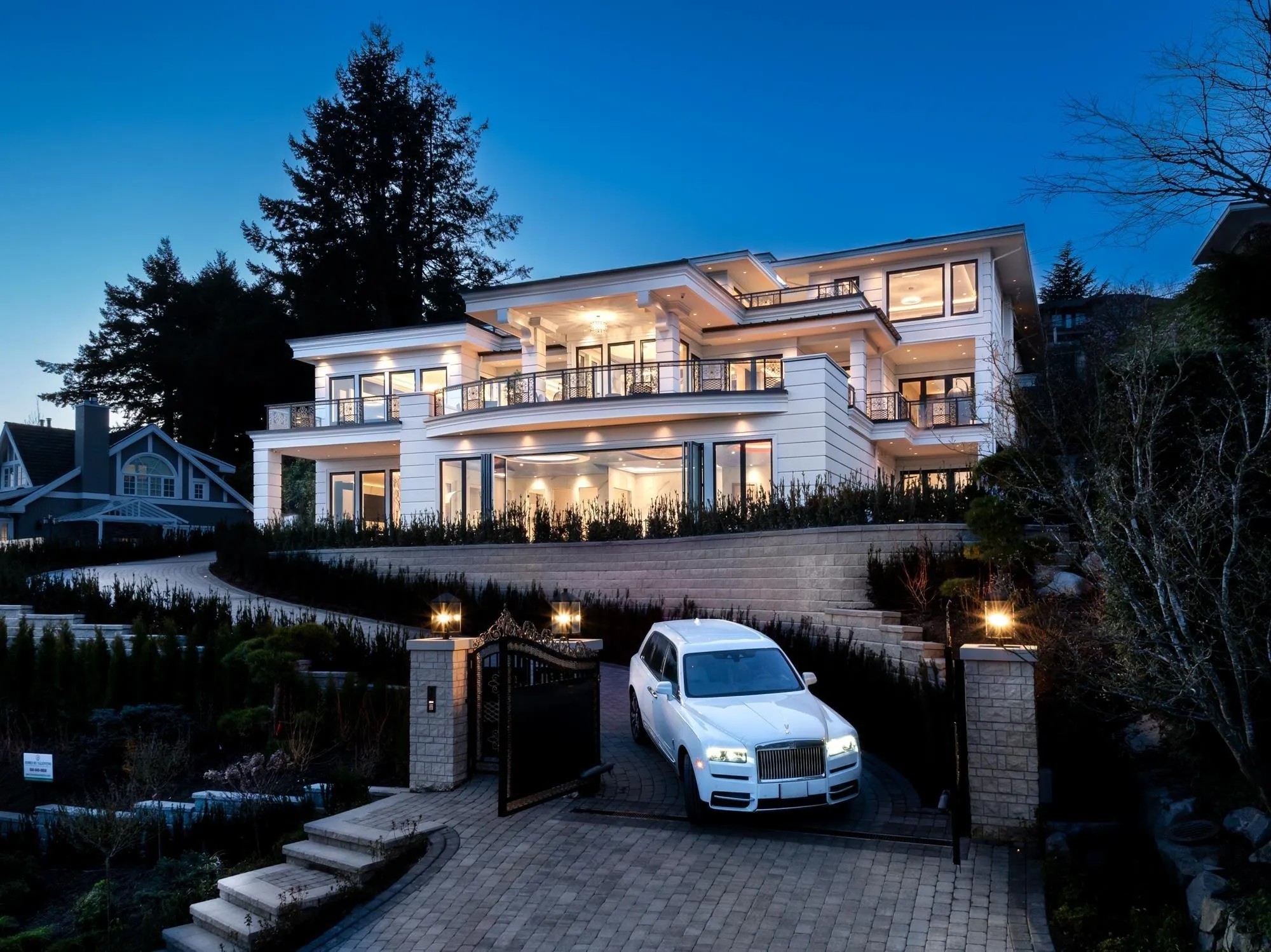 835 Farmleigh Road