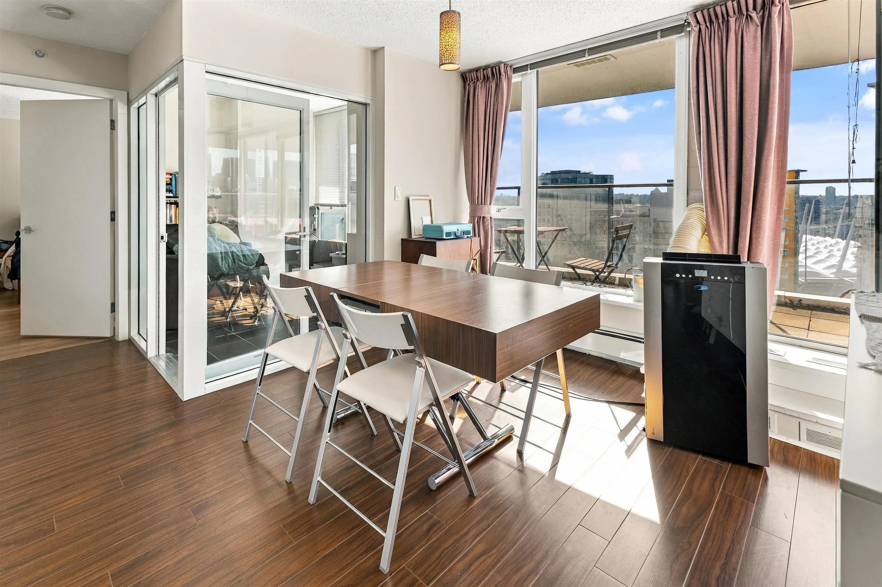 188 Keefer Place #3701