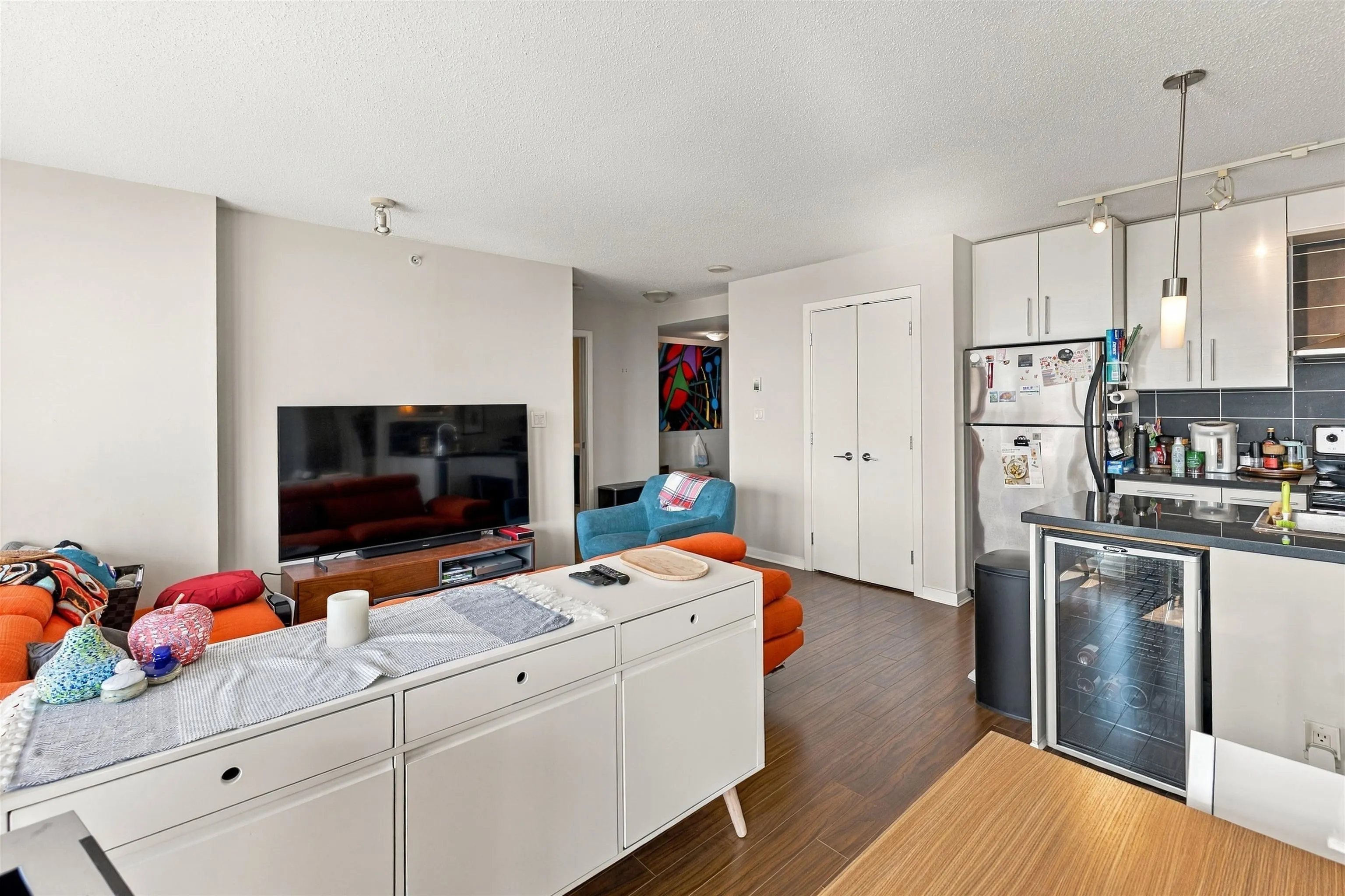 188 Keefer Place #3701