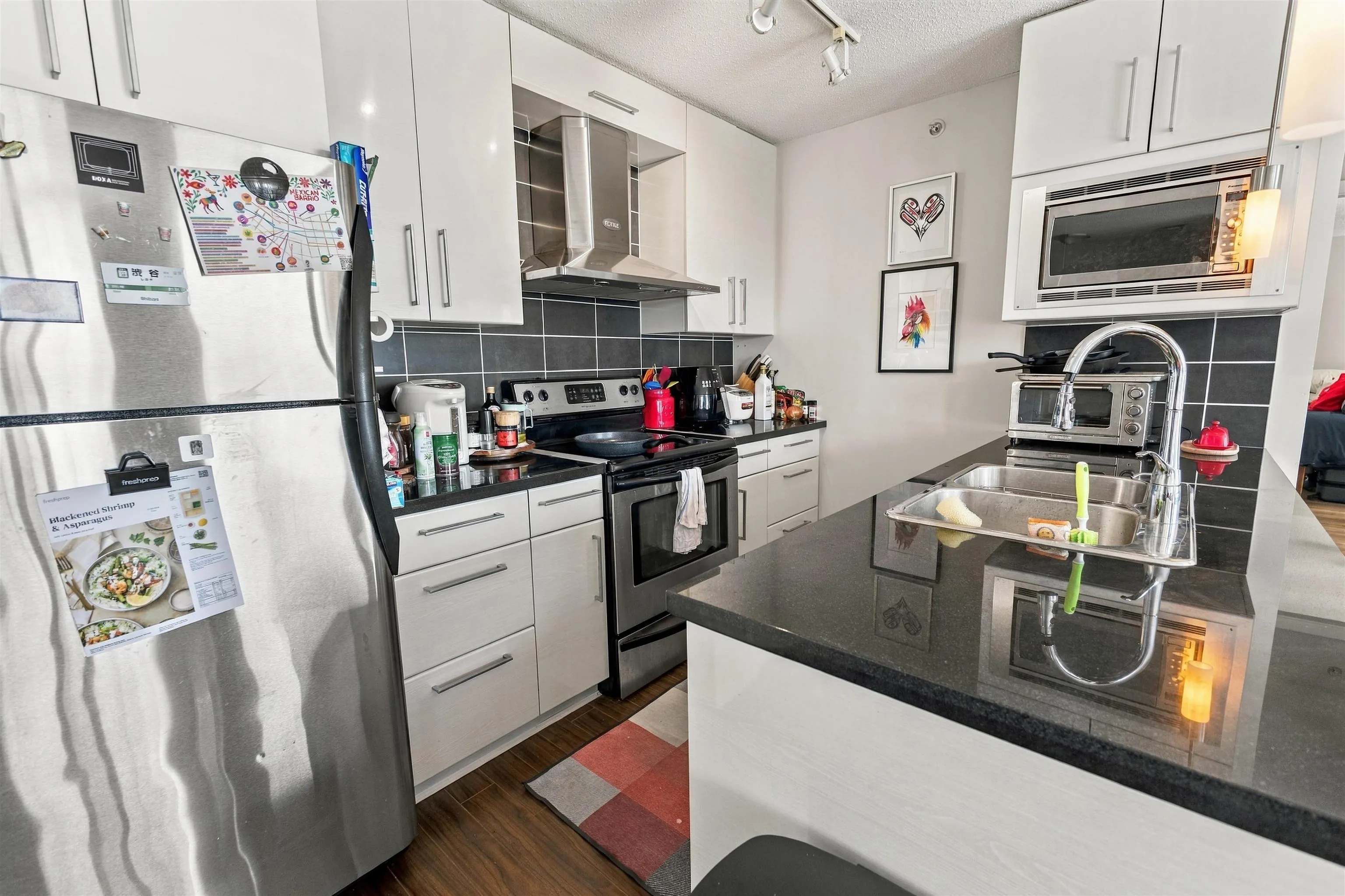 188 Keefer Place #3701