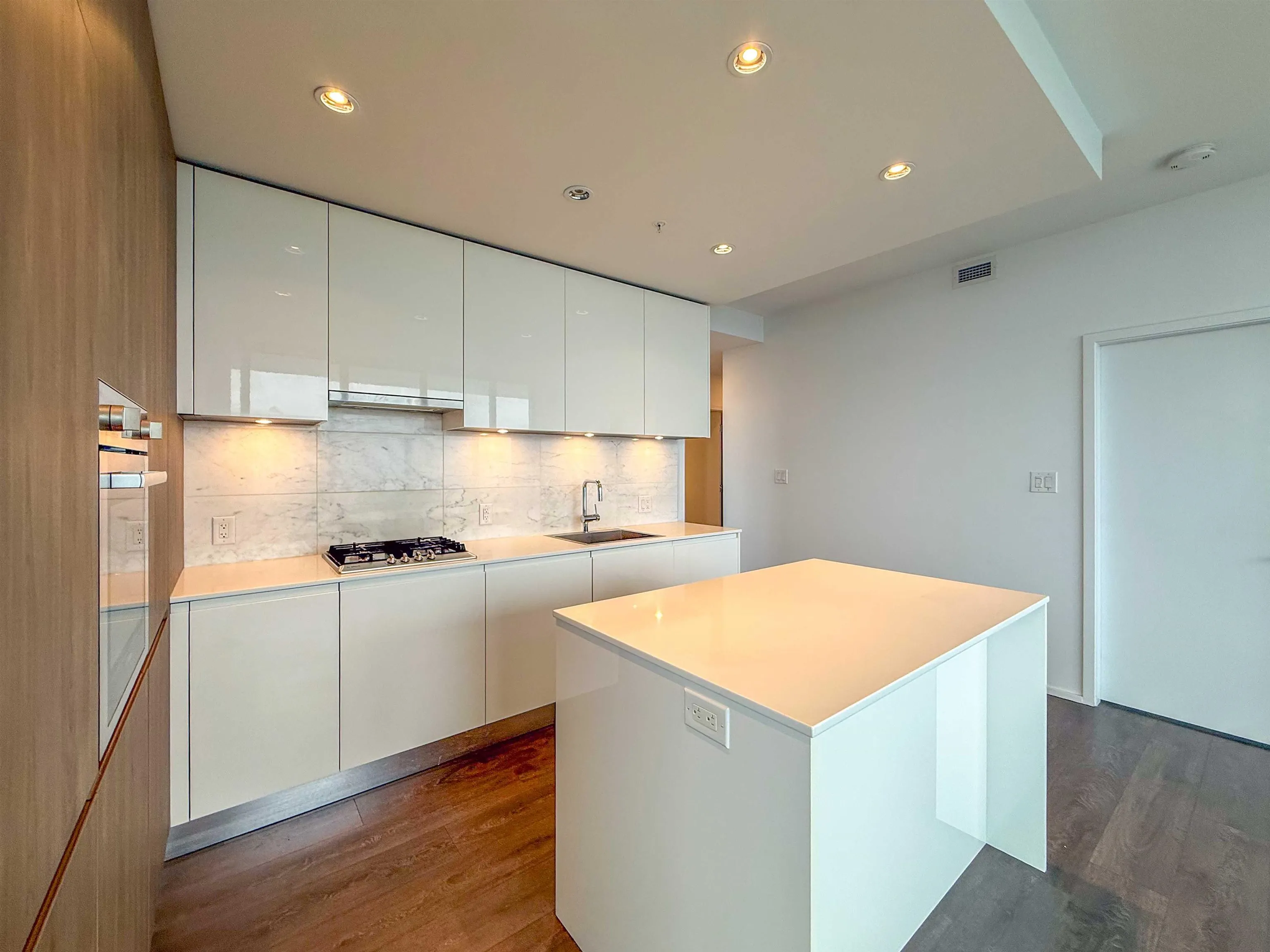 4650 Brentwood Boulevard #4002