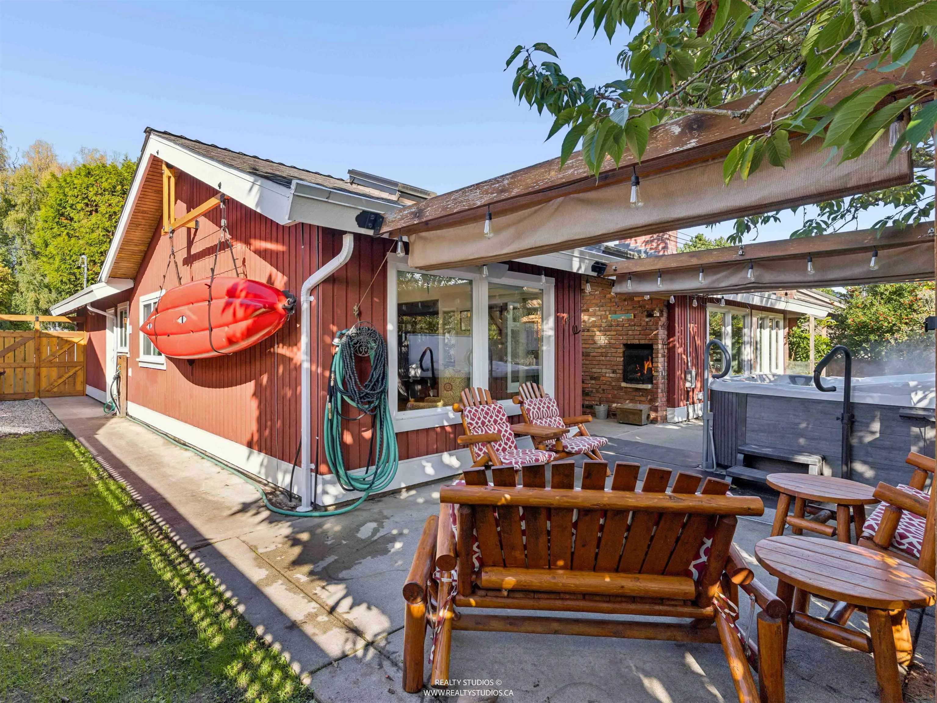 5160 12 Avenue