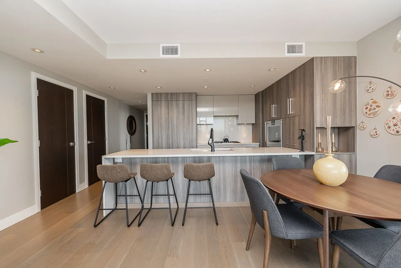 210 Salter Street #1601