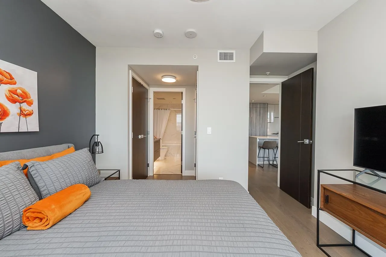 210 Salter Street #1601