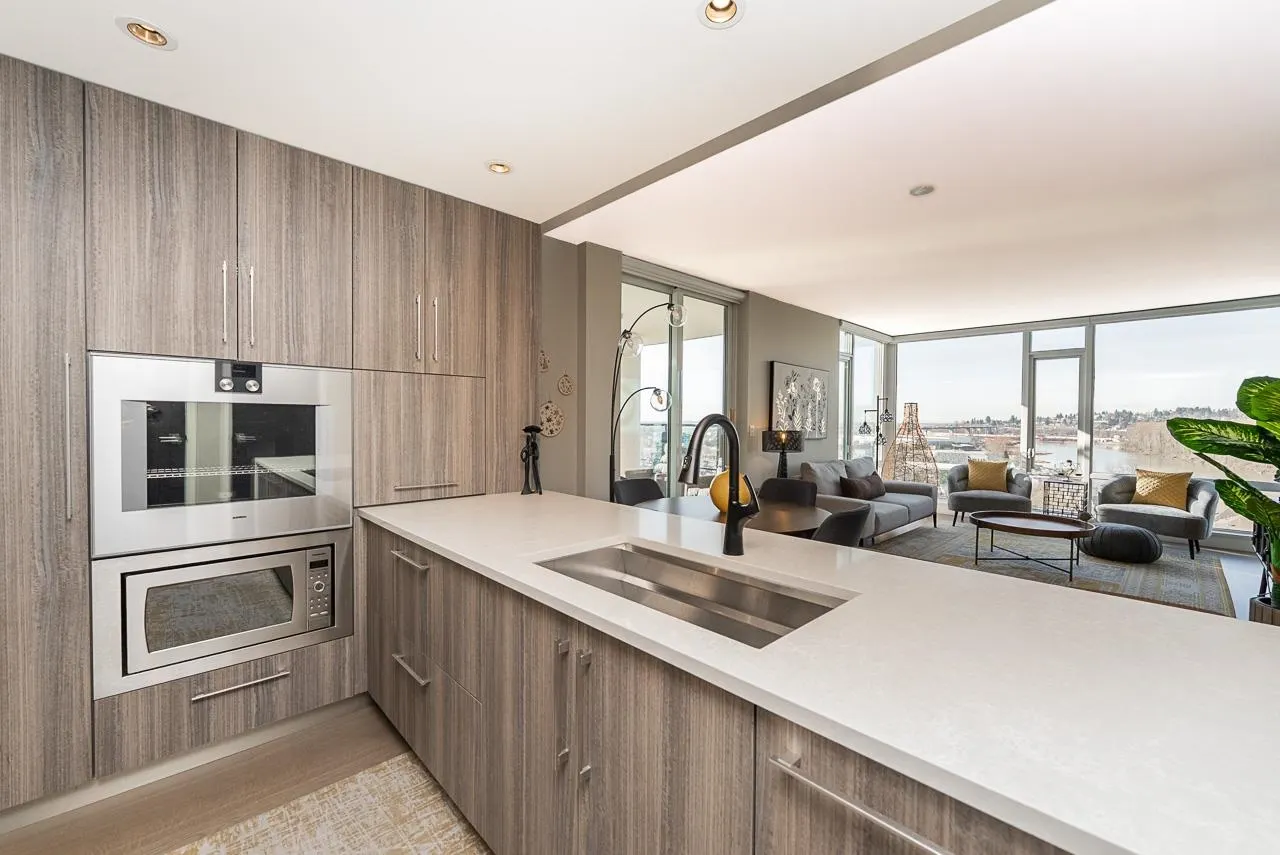 210 Salter Street #1601