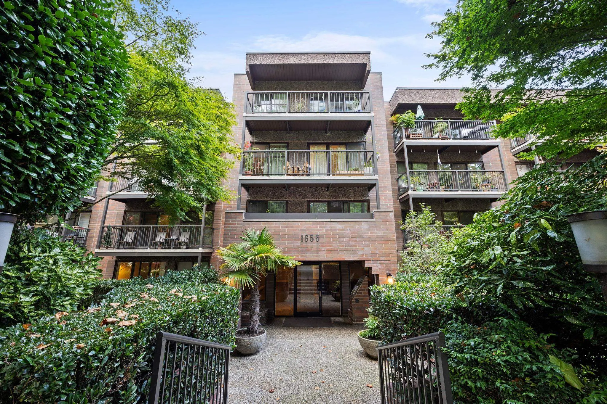 1655 Nelson Street #207