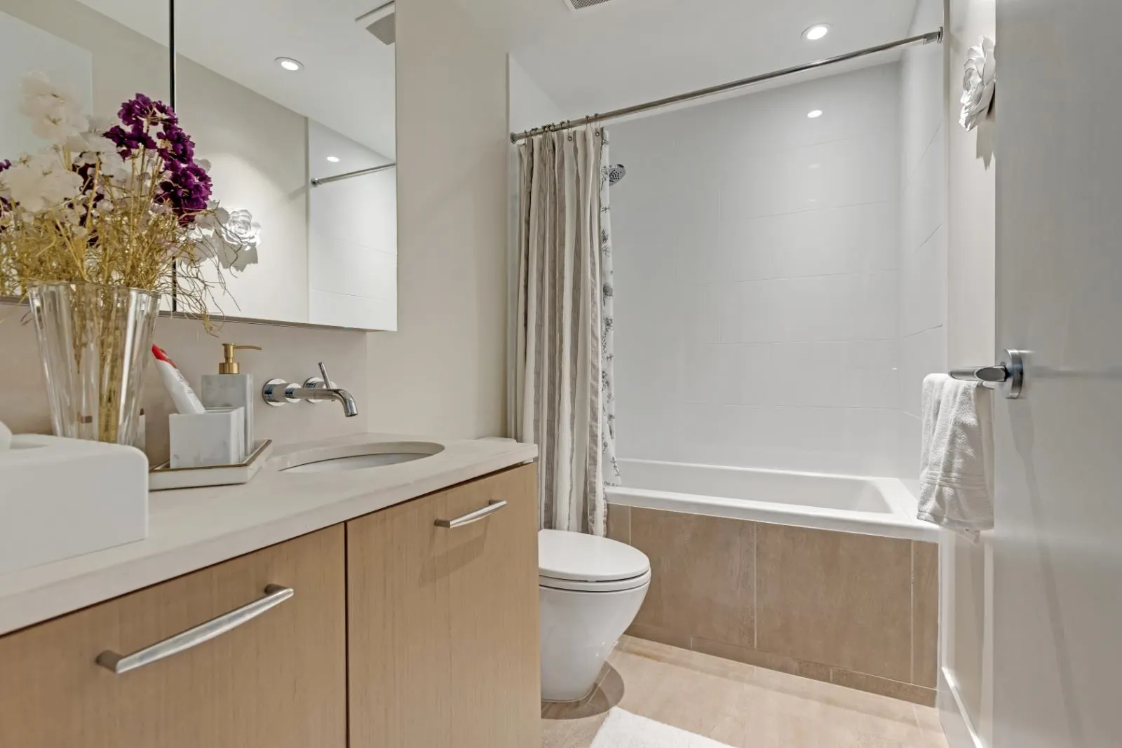 150 W 15th Street #1401