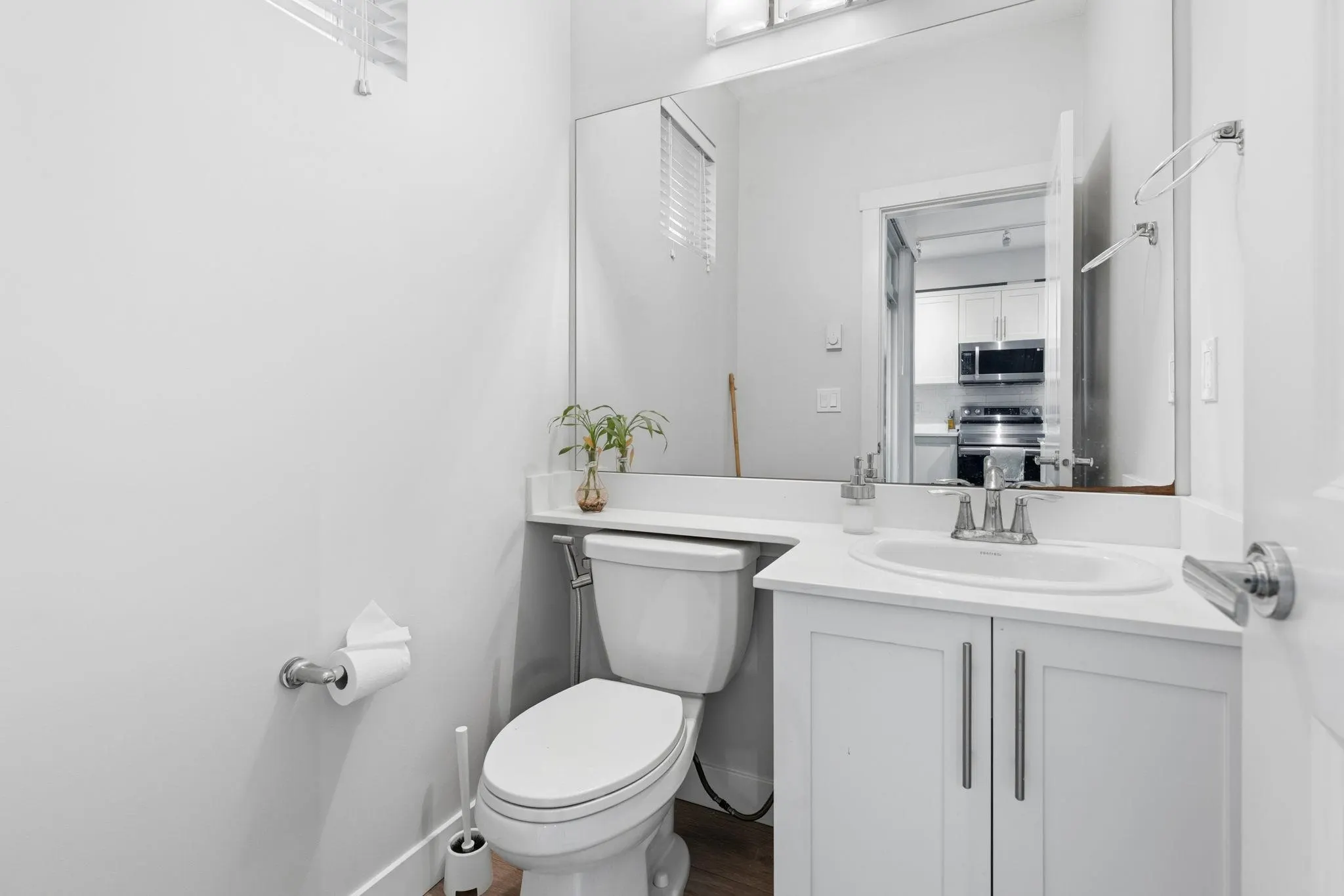 6030 142 Street #147