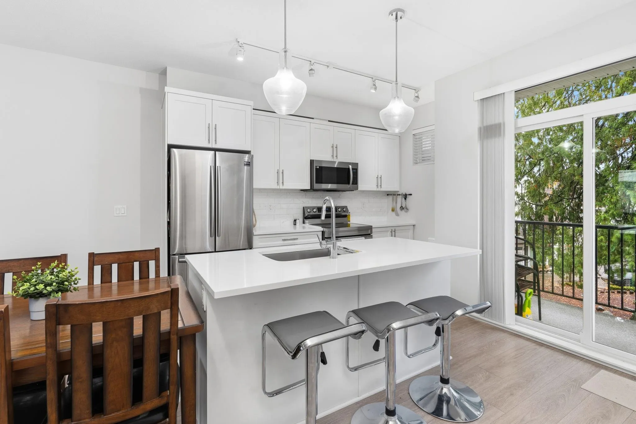 6030 142 Street #147