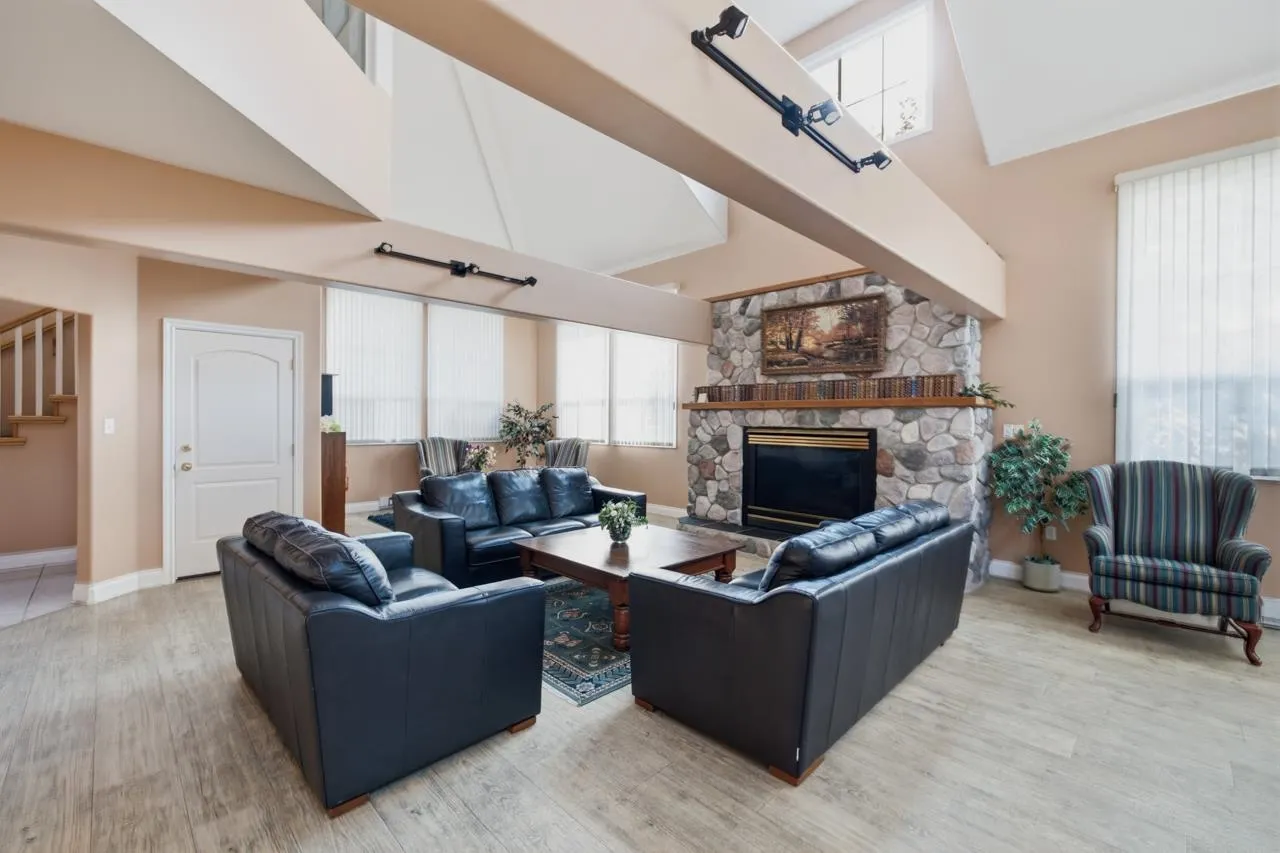 46360 Valleyview Road #2