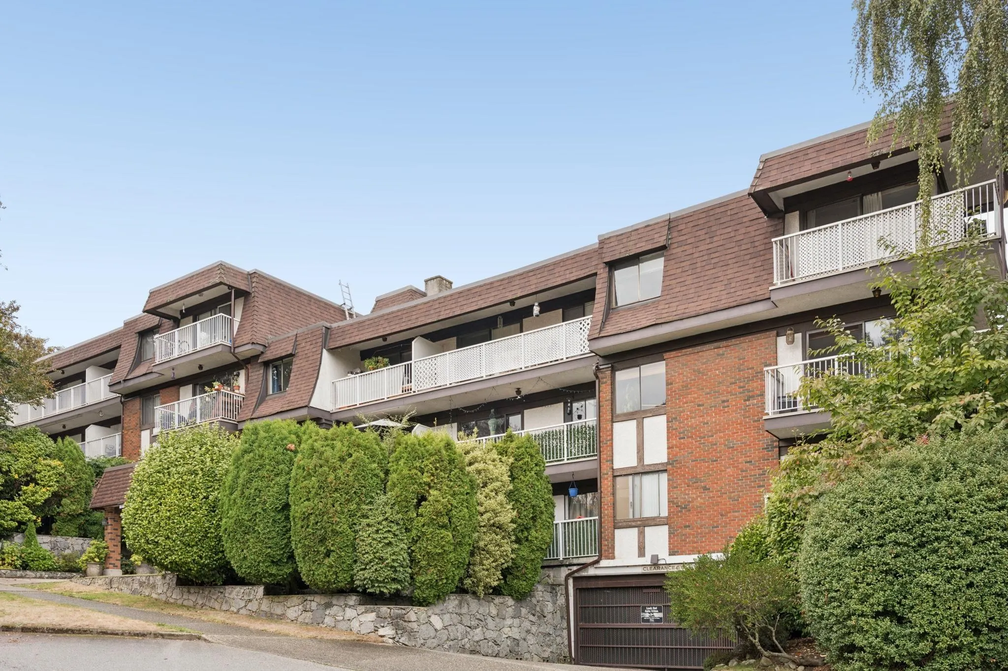 331 Knox Street #204