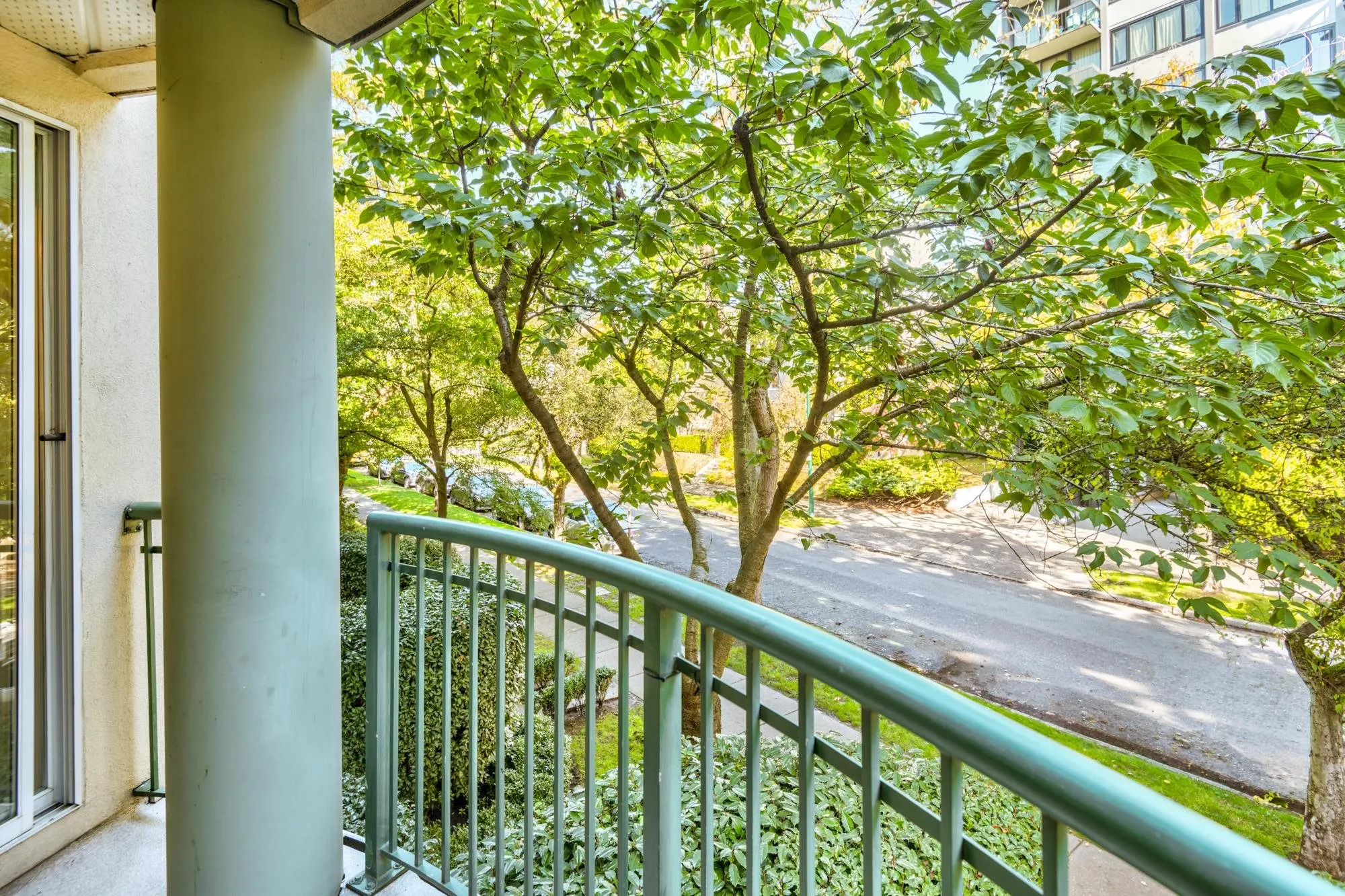 1928 Nelson Street #202