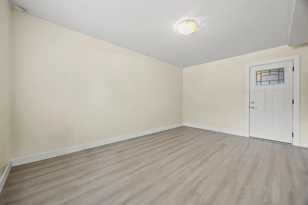 9840 Alberta Road #4