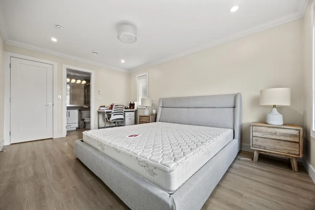 9840 Alberta Road #4