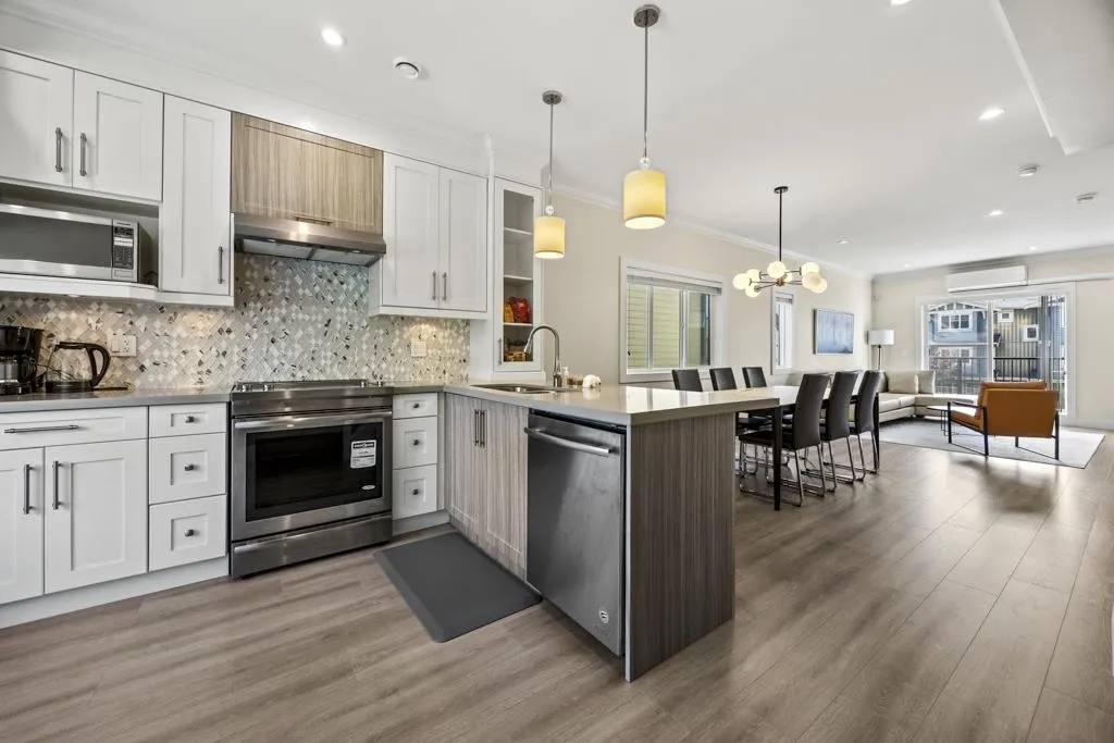 9840 Alberta Road #4