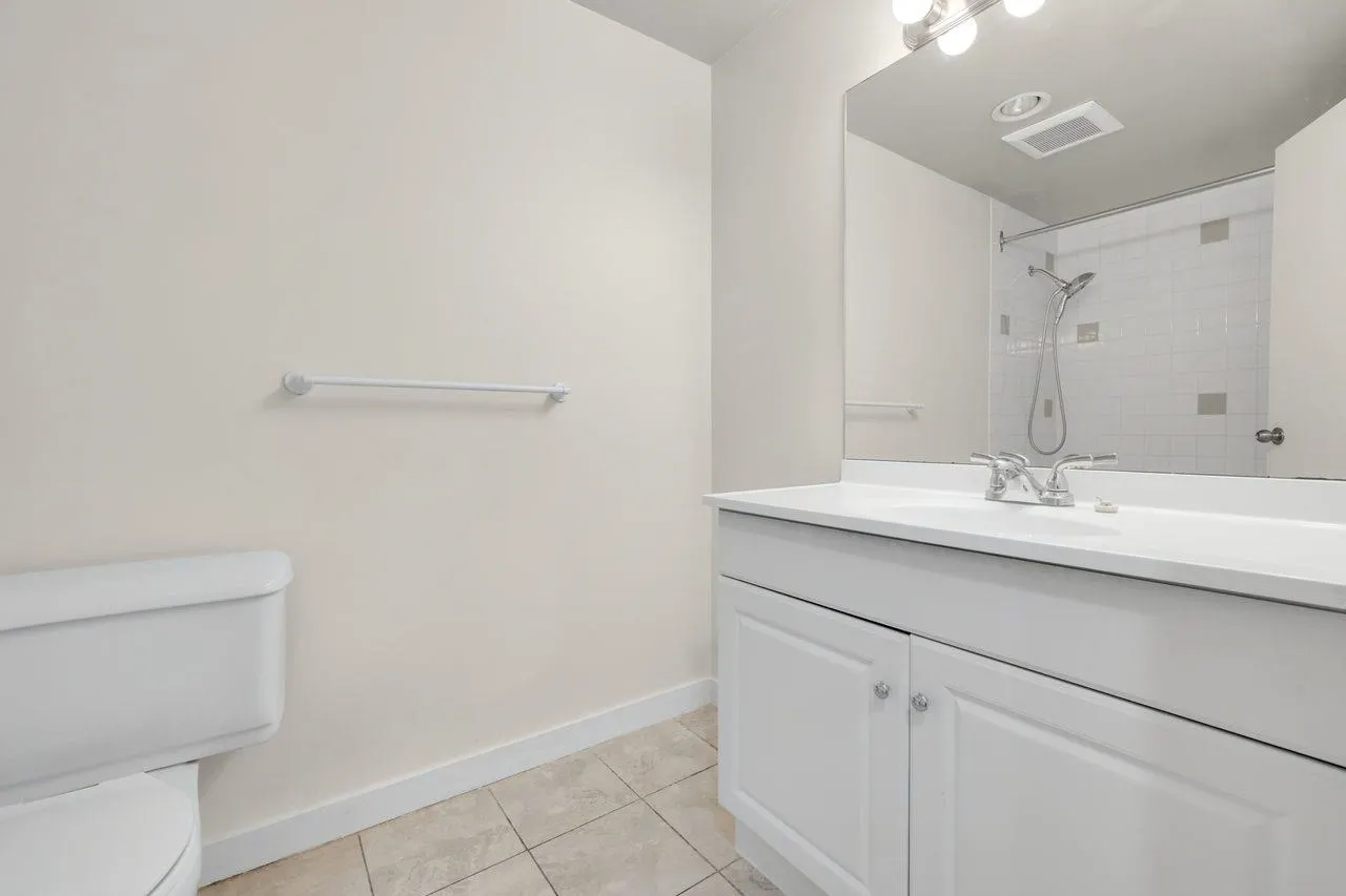 6420 Buswell Street #212