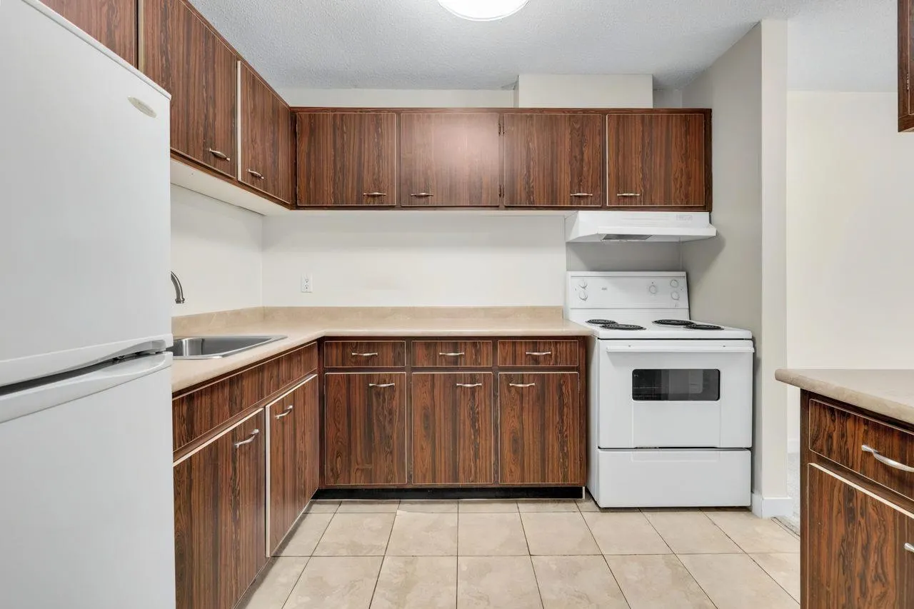 6420 Buswell Street #212